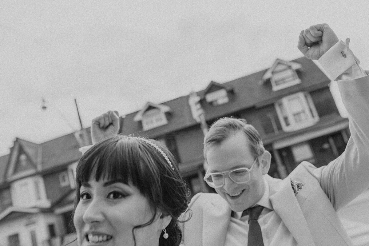 downtown-toronto-junto-studio-nontraditional-cool-modern-wedding-whim-and-willow-photo883