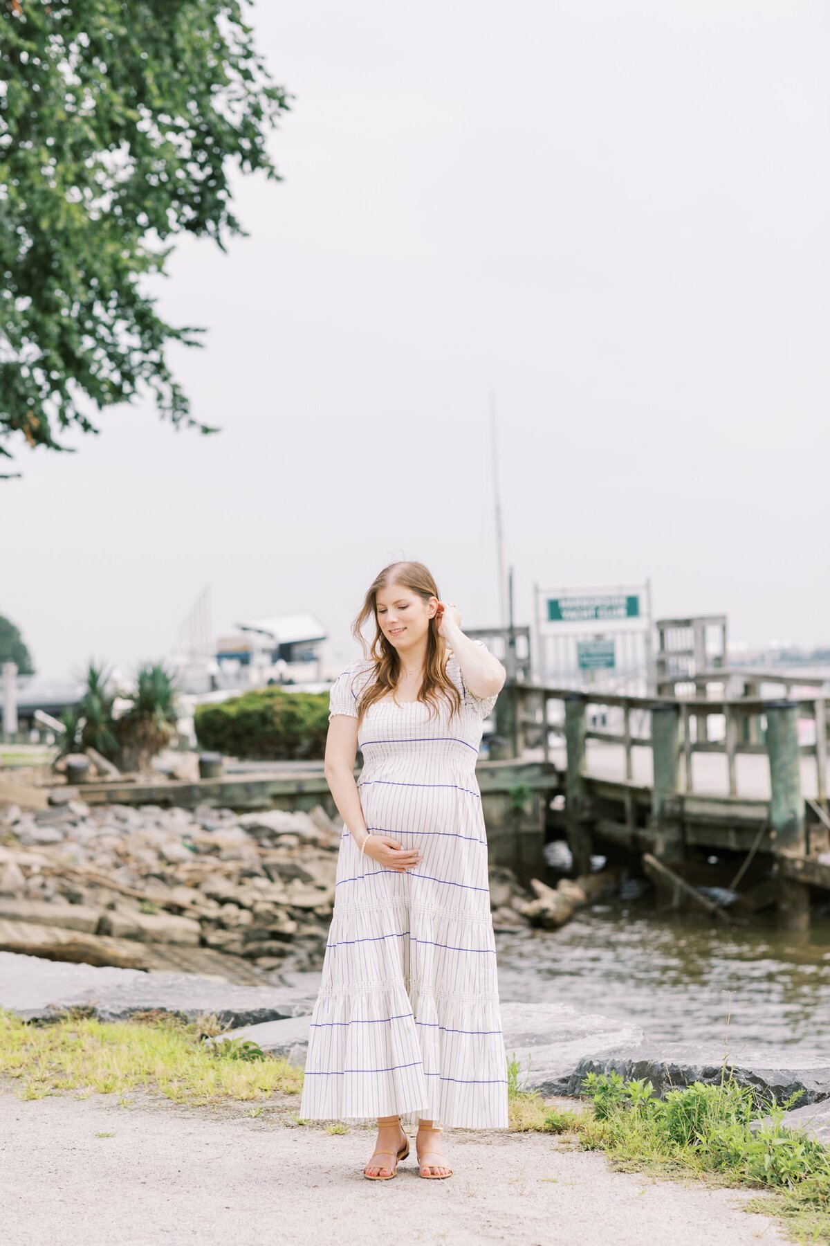 Old-Town-Alexandria-Maternity-Session-25