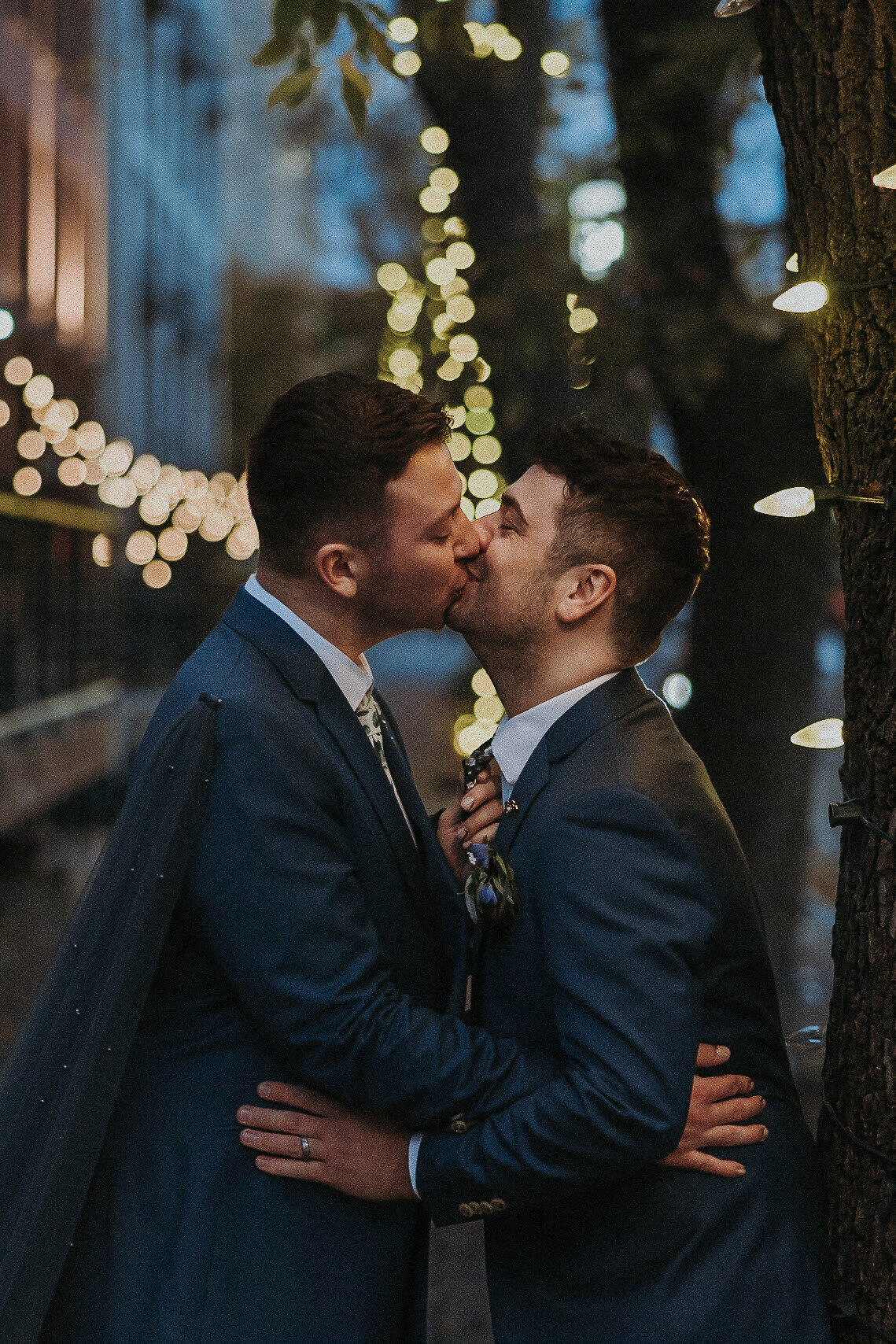 lgbtq-wedding-minneapolis-gay-couple