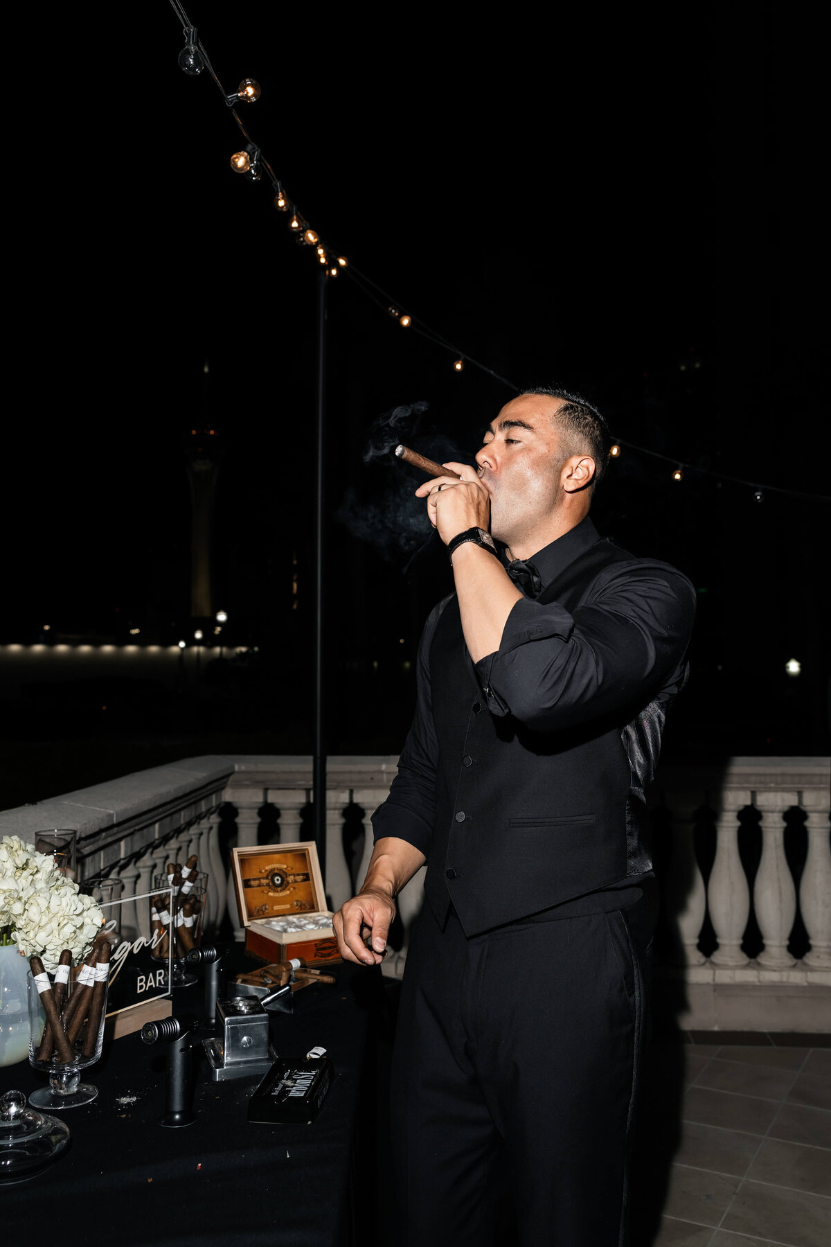 66_riskyexposure_n_las-vegas-elopement-photography-weddings