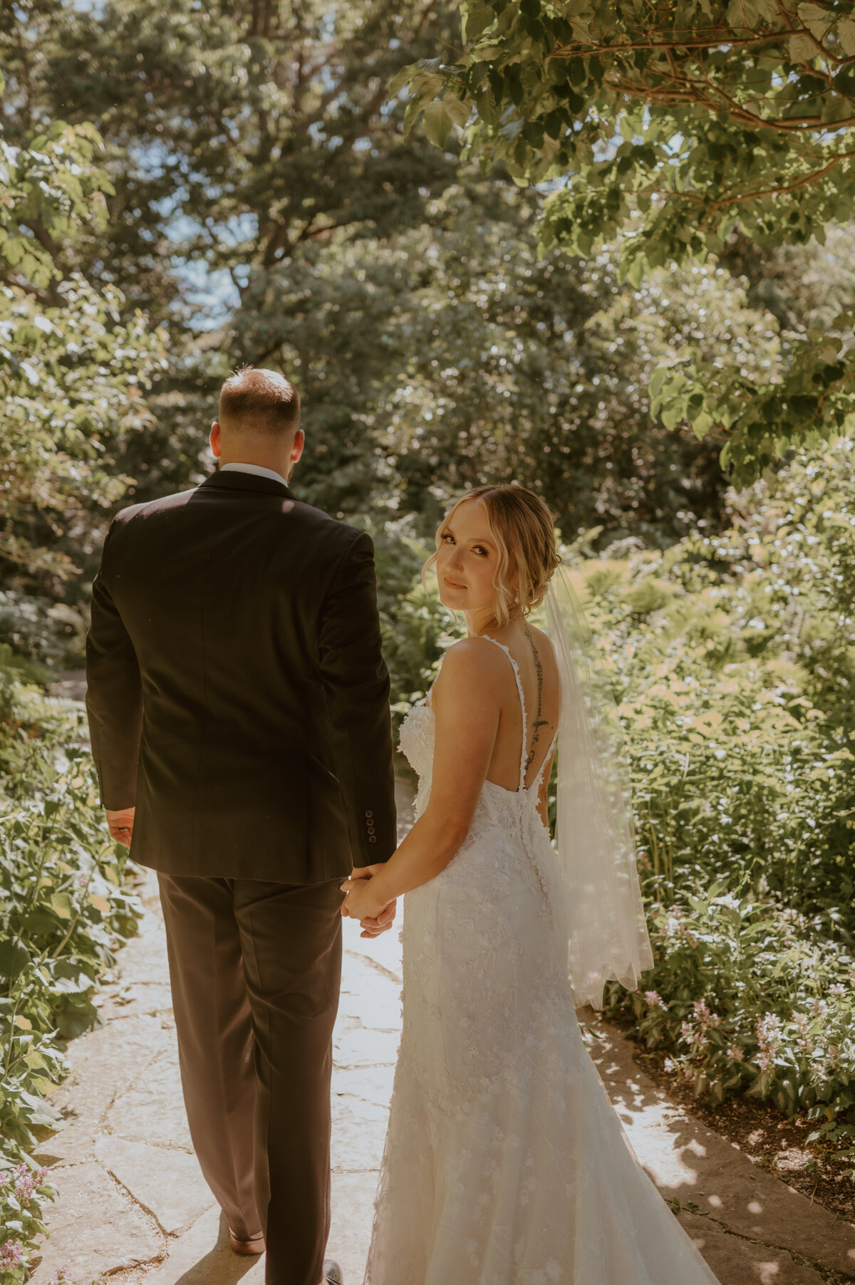 wisconsin_wedding_photographer_couple  | Grace + Honey Photo-35