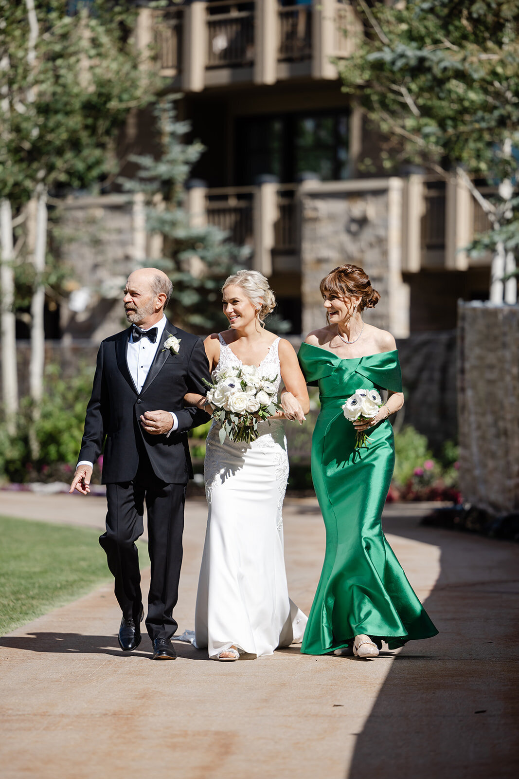 montage-deer-valley-summer-park-city-utah-wedding-logan-walker-425L-1037