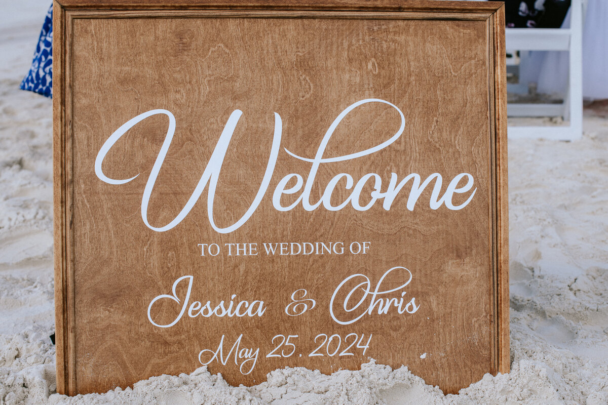 Jess & Chris Everett Exuma Wedding_0176