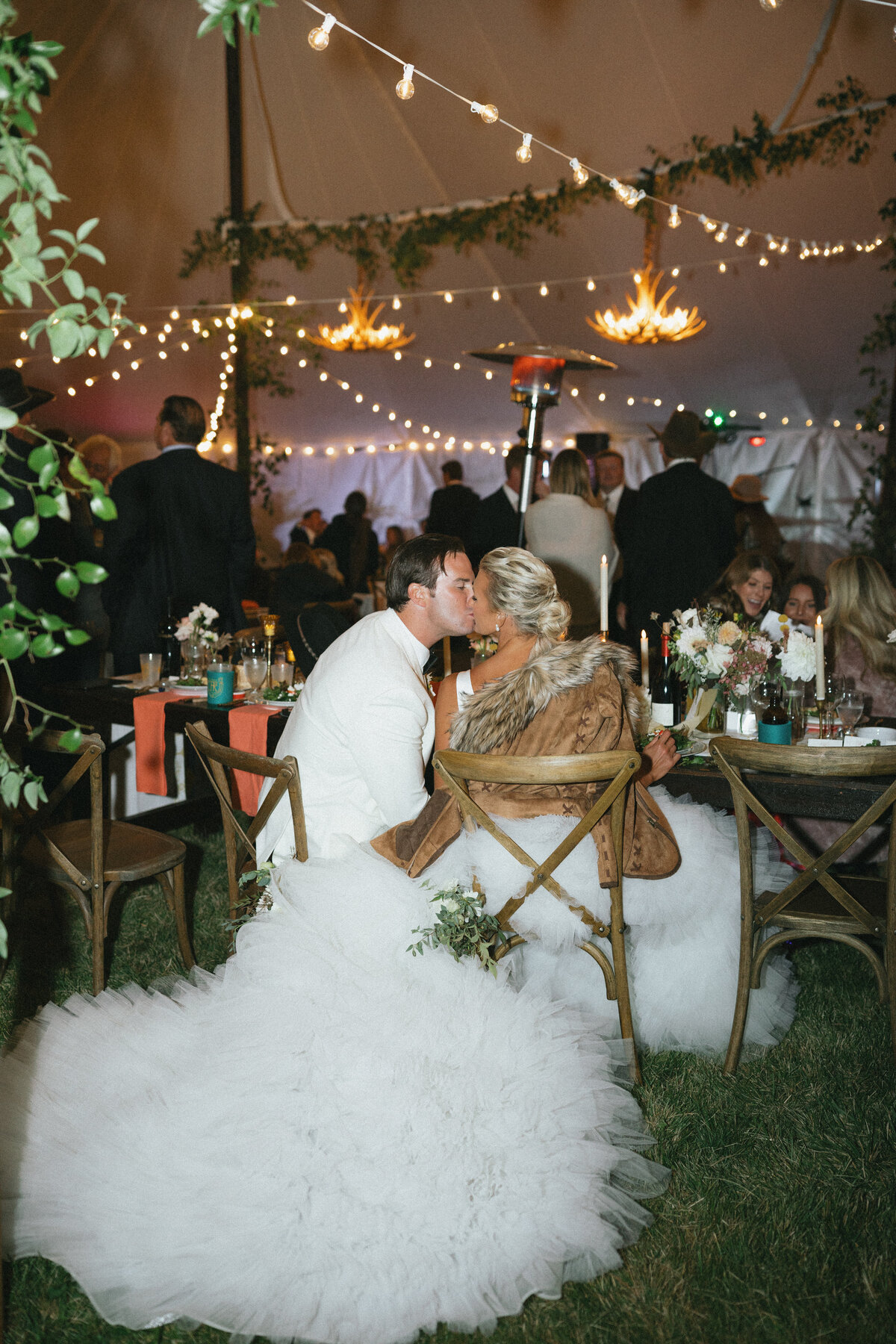 pnw-wedding-photographer-KAYLAESPARZAPHOTOGRAPHY-223