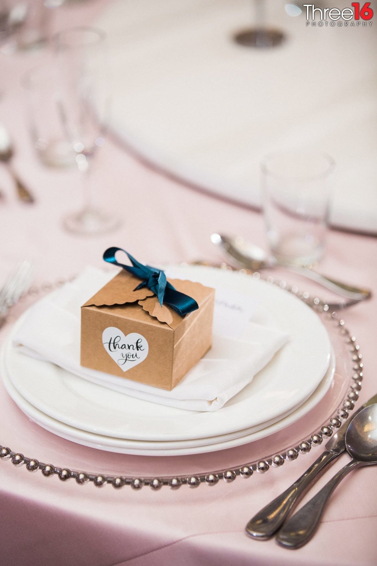 Avenue of the Arts Hotel wedding reception plate setting