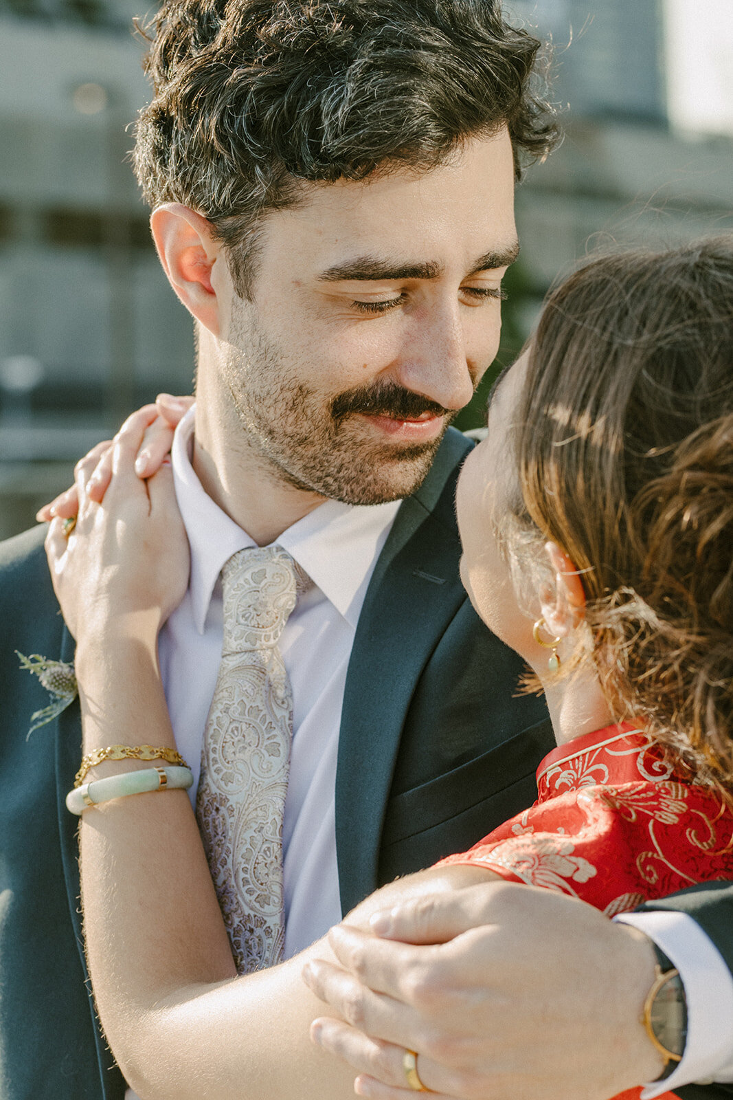 toronto-city-elopement-city-hall-ttc-subway-sugar-beach-fun-romantic-sumer-wedding-2811