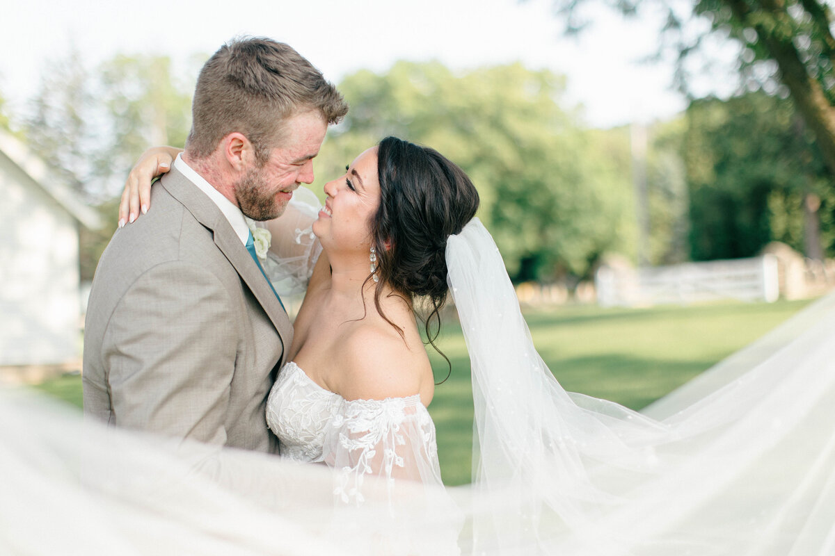 mayowood-stone-barn-wedding-34