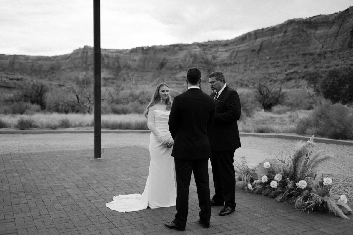 red-earth-moab-utah-wedding0951-Copy1