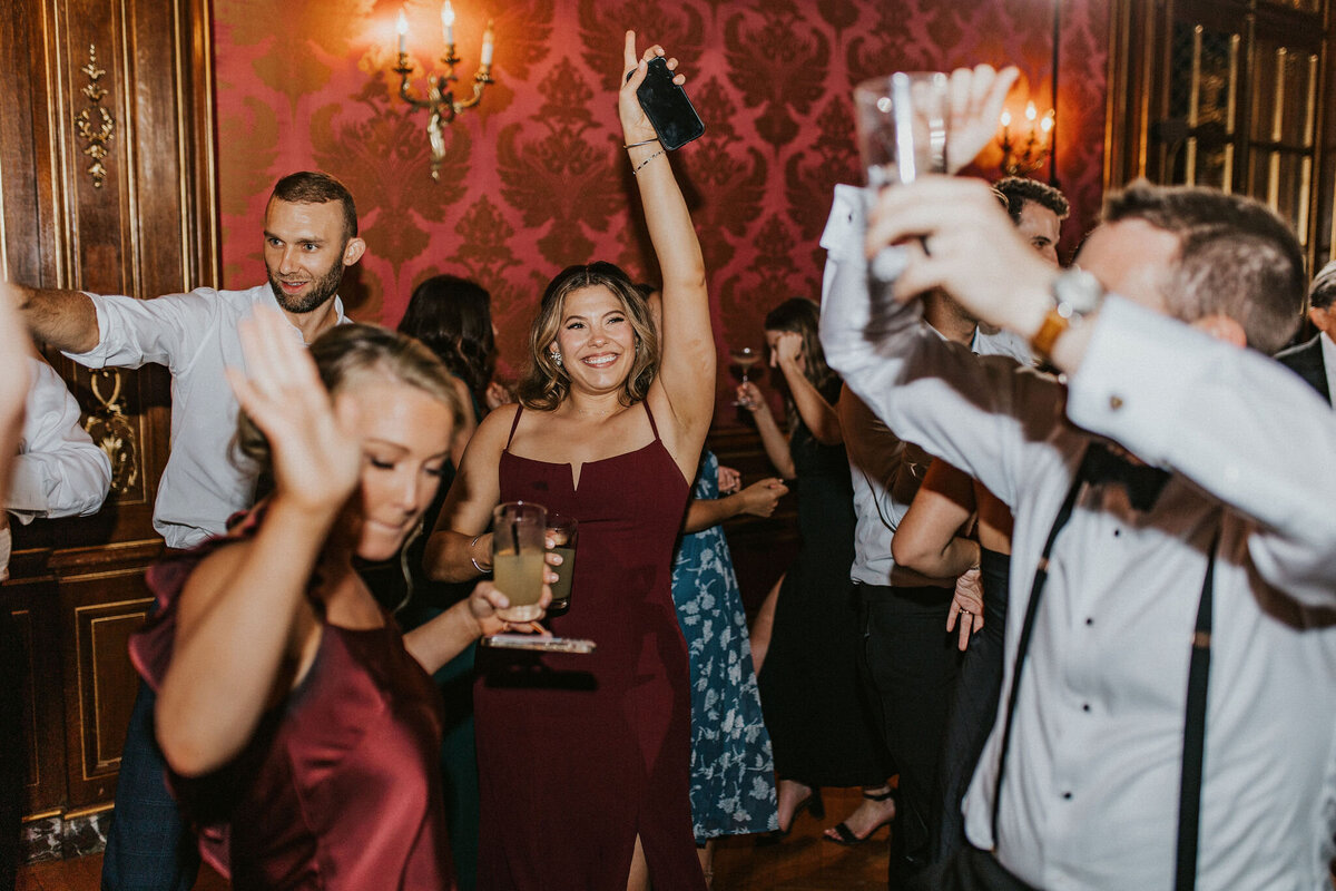 WELLING-FLORES.Wedding.EngineersClub-rcptn-271