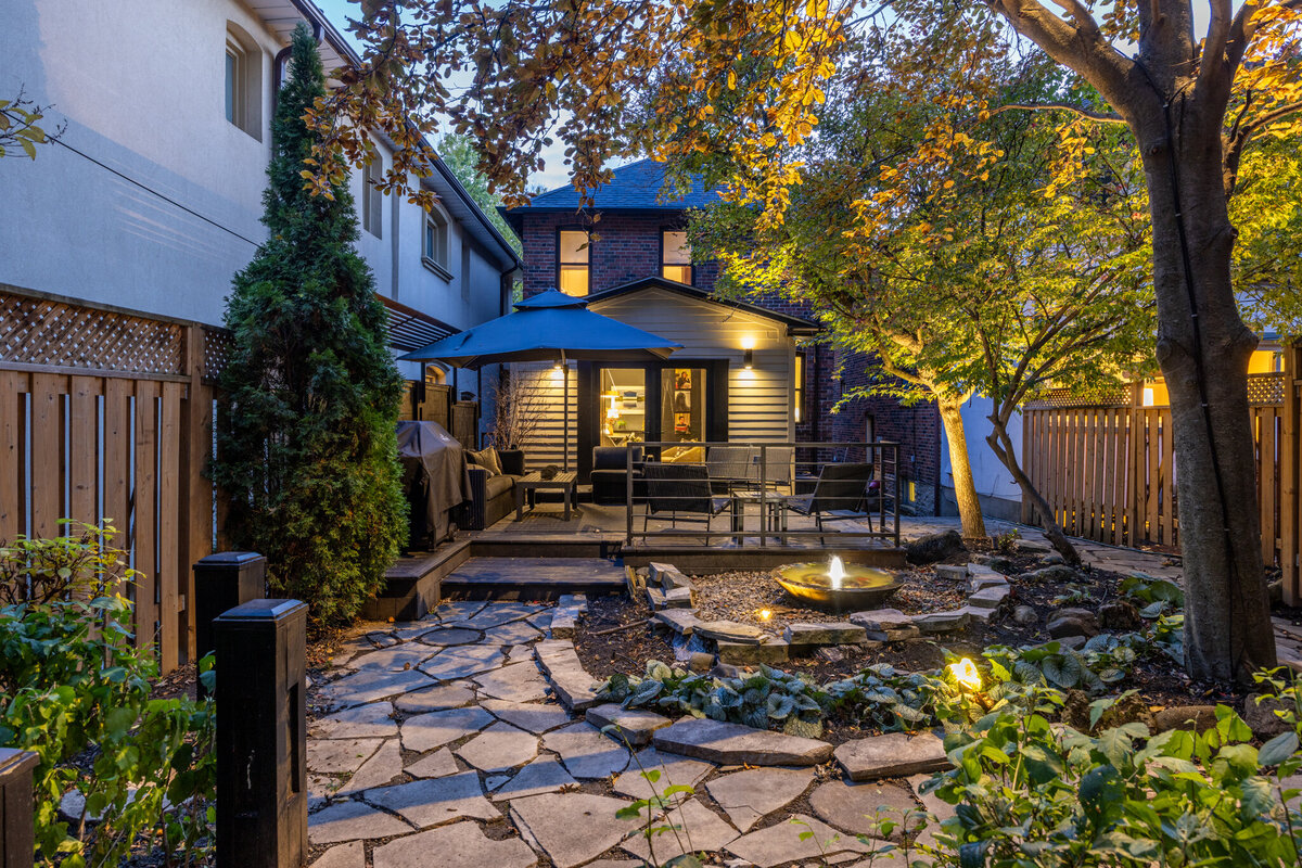 37. Back view TPM_3360