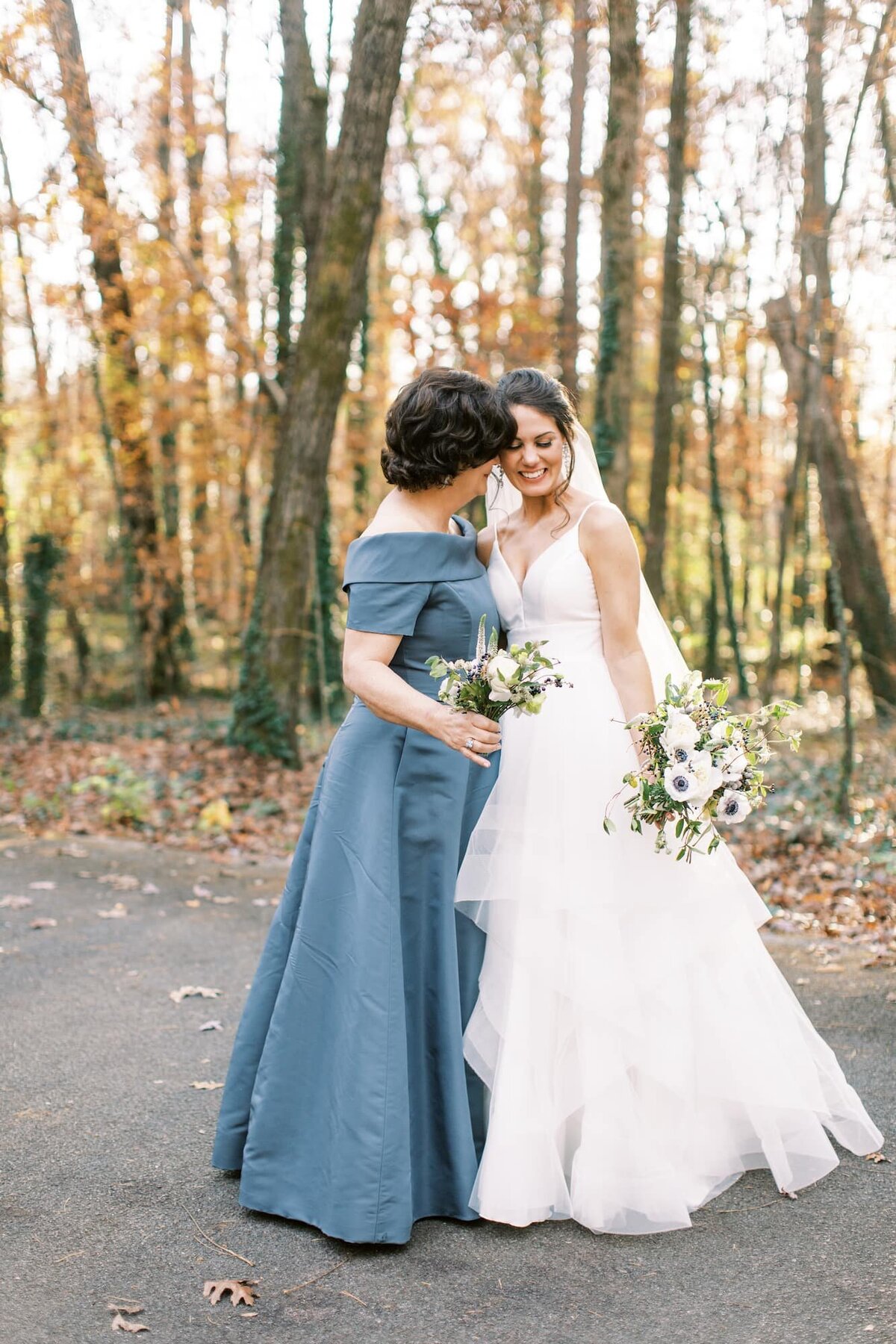 Caroline_Austin_RT_Lodge_wedding_Abigail_Malone_Photography_Knoxville-570