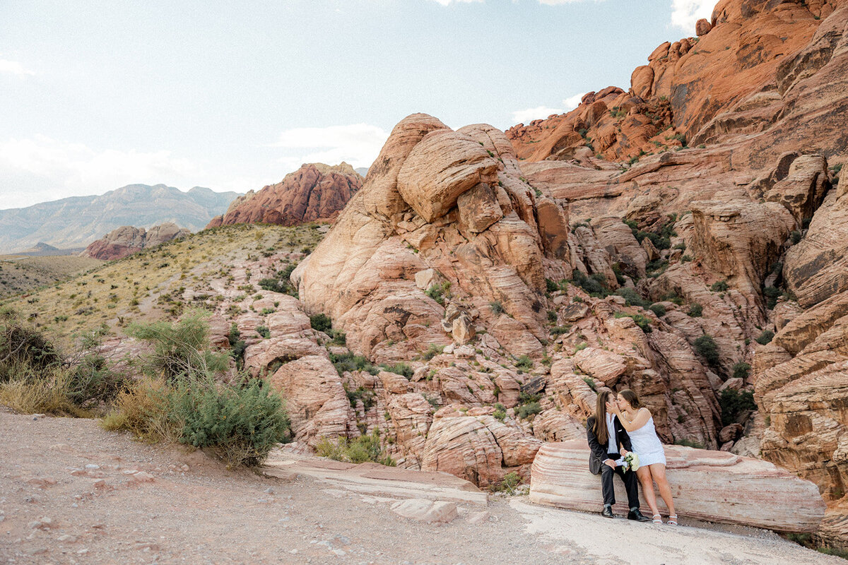 Las Vegas elopement at The Red Rock Valley