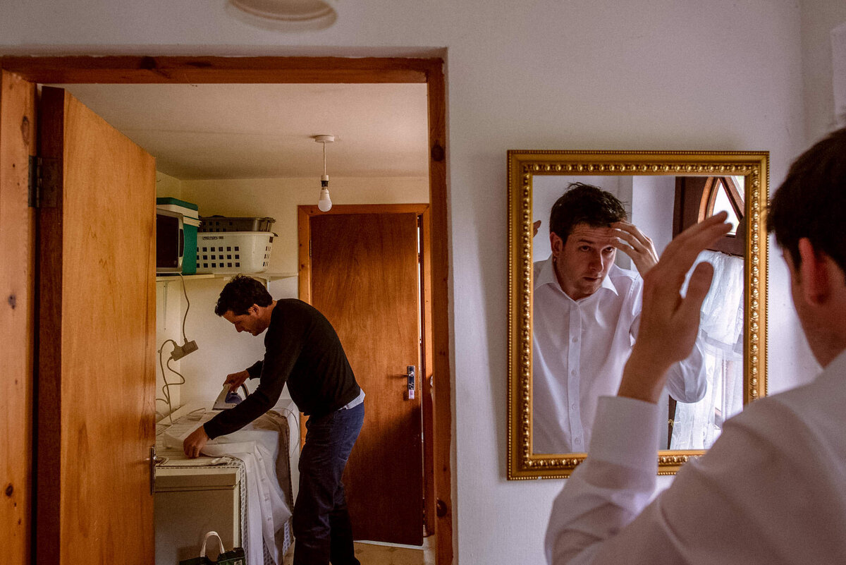 94 groom-looking-in-mirror-kerry