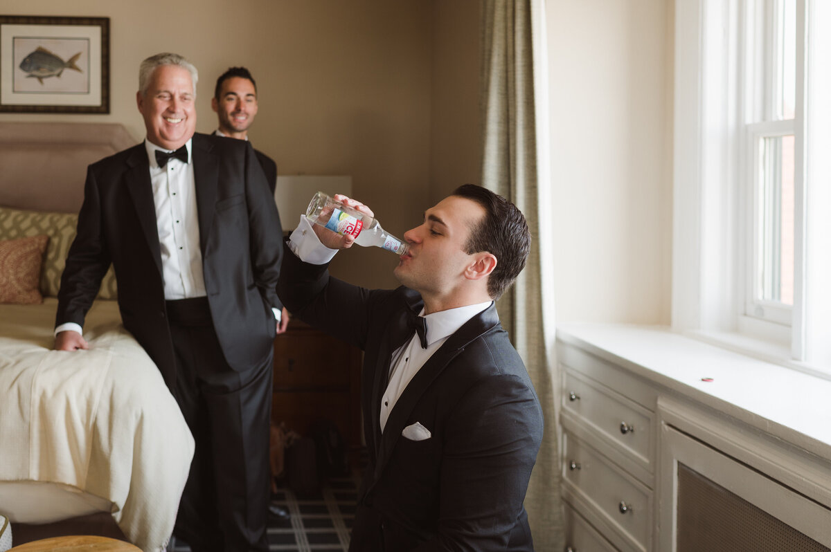 larchmont-shore-club-ny-wedding-photos-by-suess-moments-nj-photographer--7648