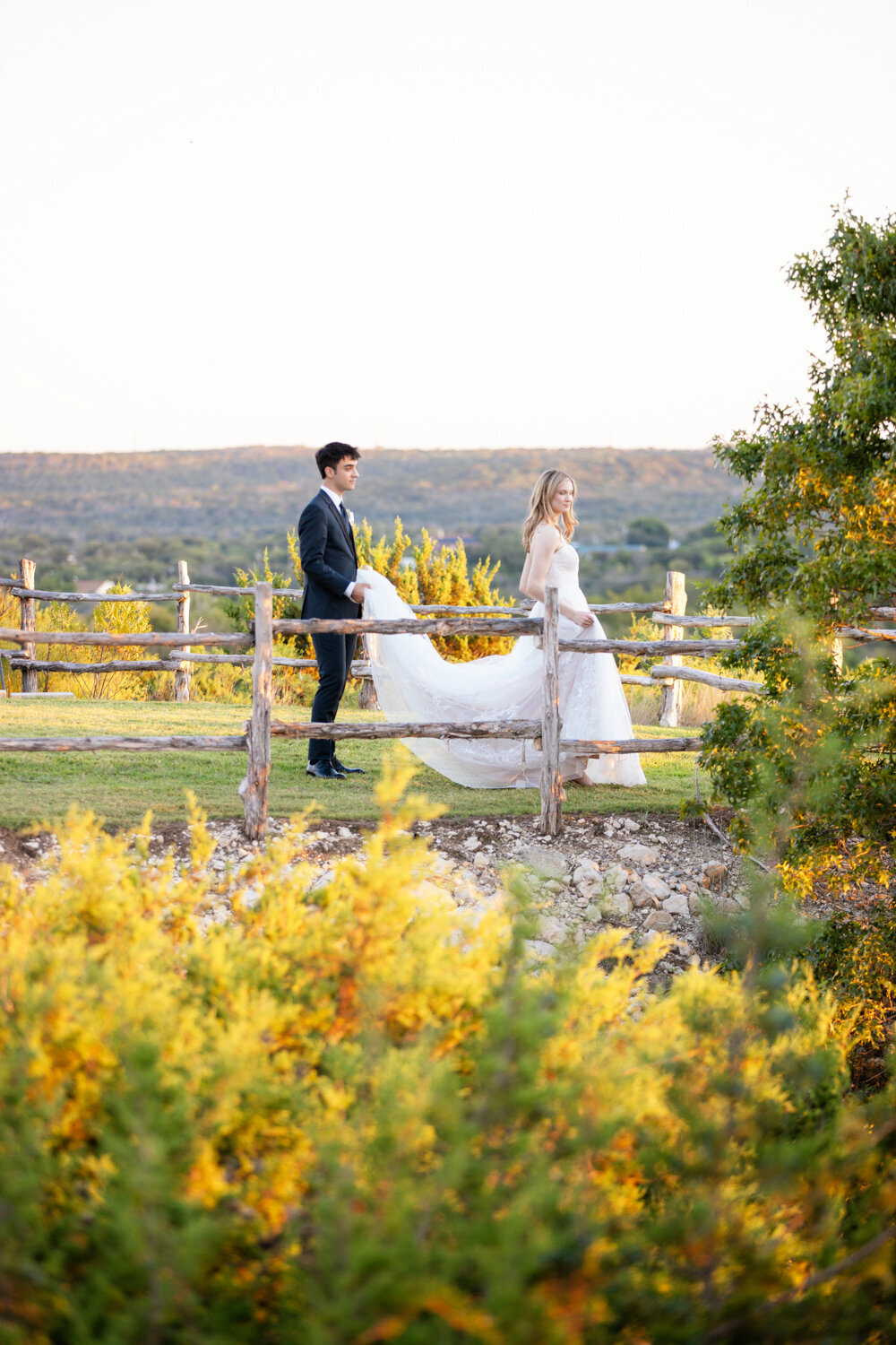 Weatherford-wedding-at-Dove-Ridge-Vineyards-by-Julia-Sharapova-Photography-394