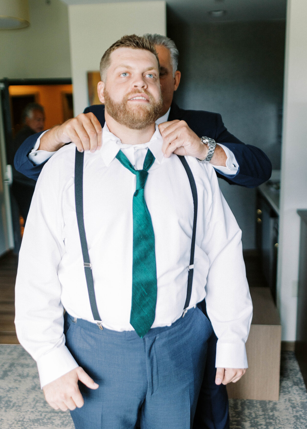 Huntingdon-Valley-Country-Club-Wedding-Groom-Getting-Ready_023