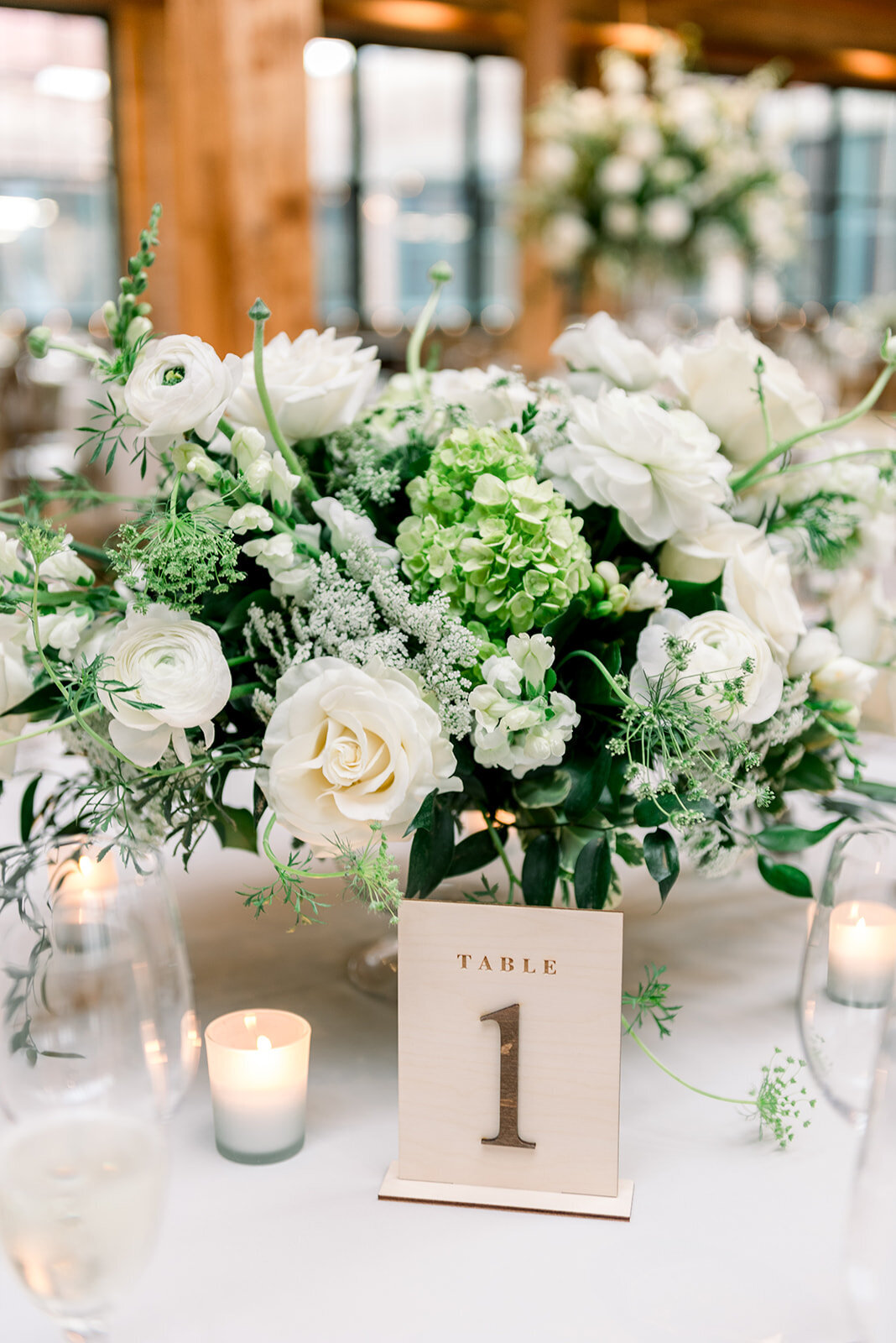 JessAndJohnWeddingSneakPeek-116
