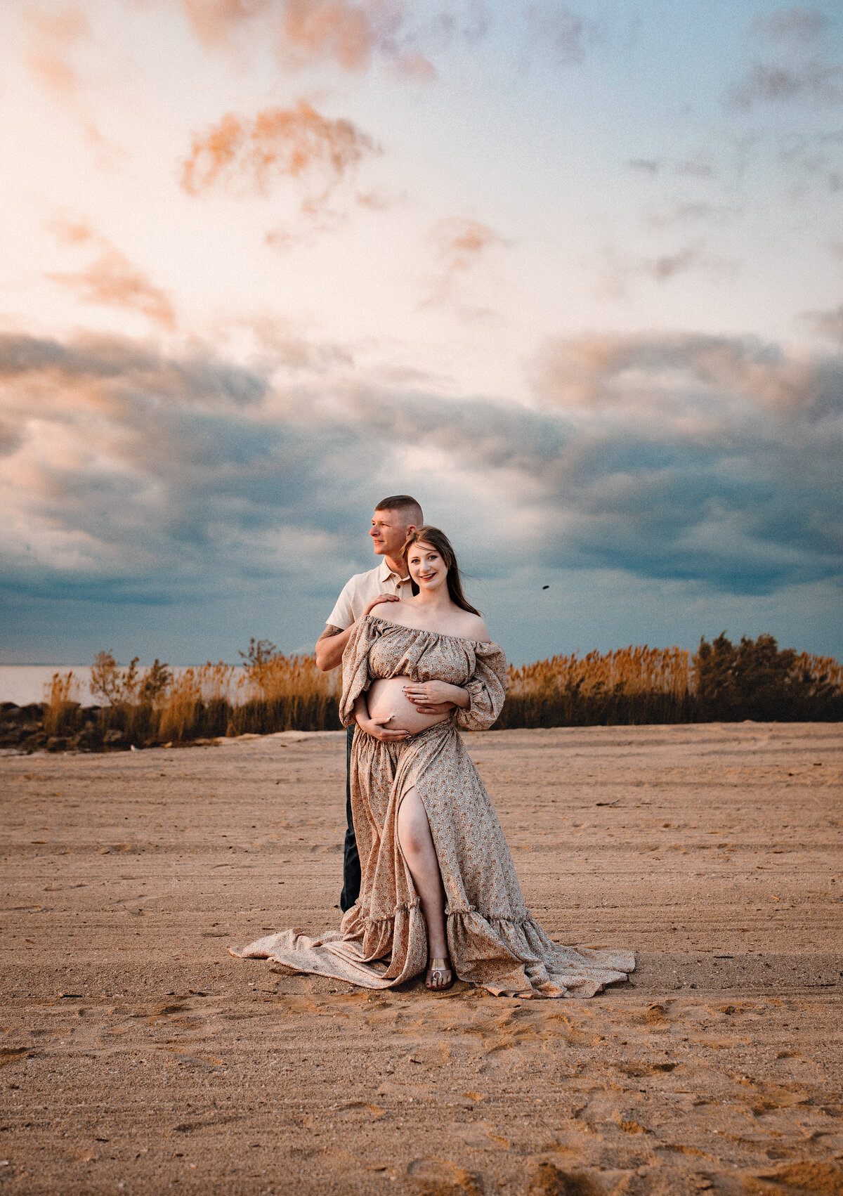 maternity session in Alamogordo New Mexico  the beach maternity photographer