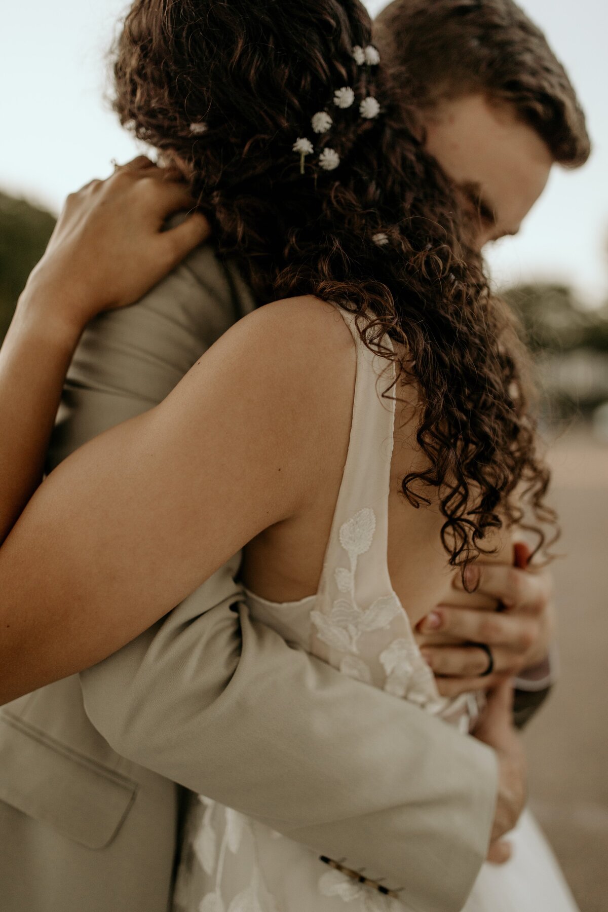 hannah-busing-dRdgJNSrq7s-unsplash