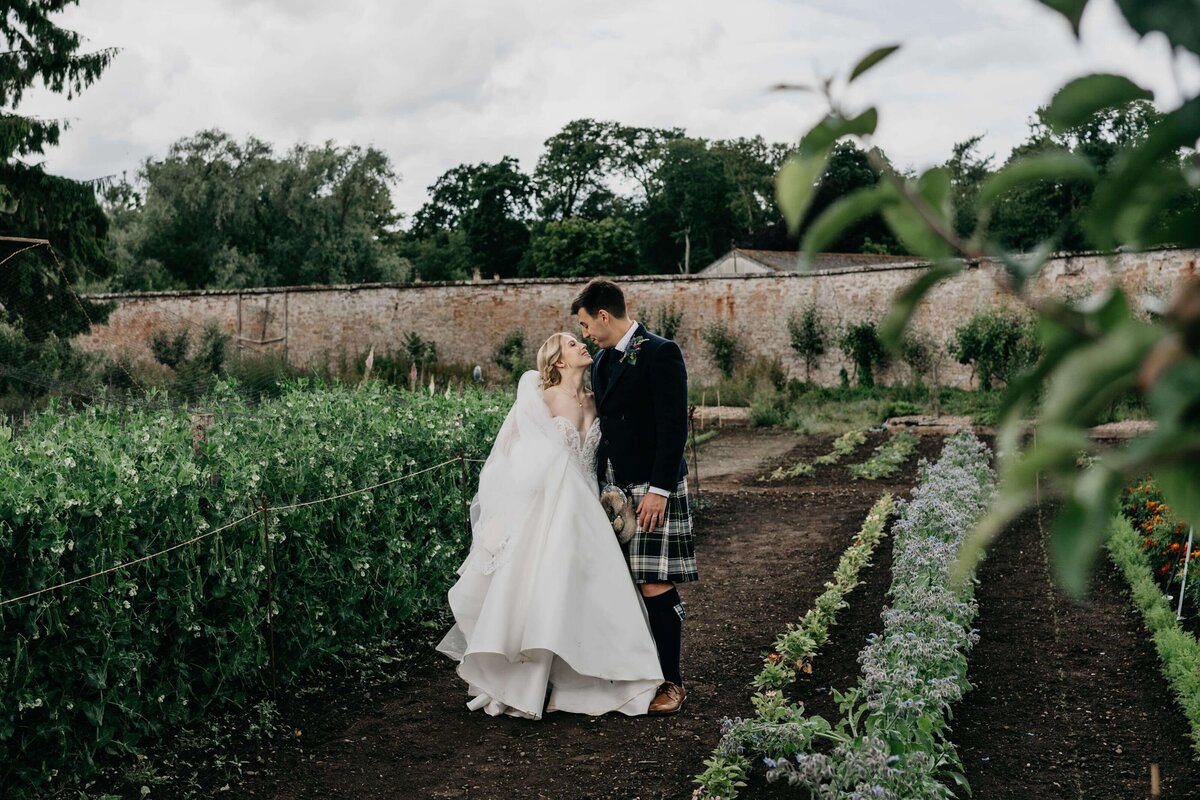 Colstoun House Edinburgh Wedding by Aberdeen Wedding Photographer Scott Arlow 1