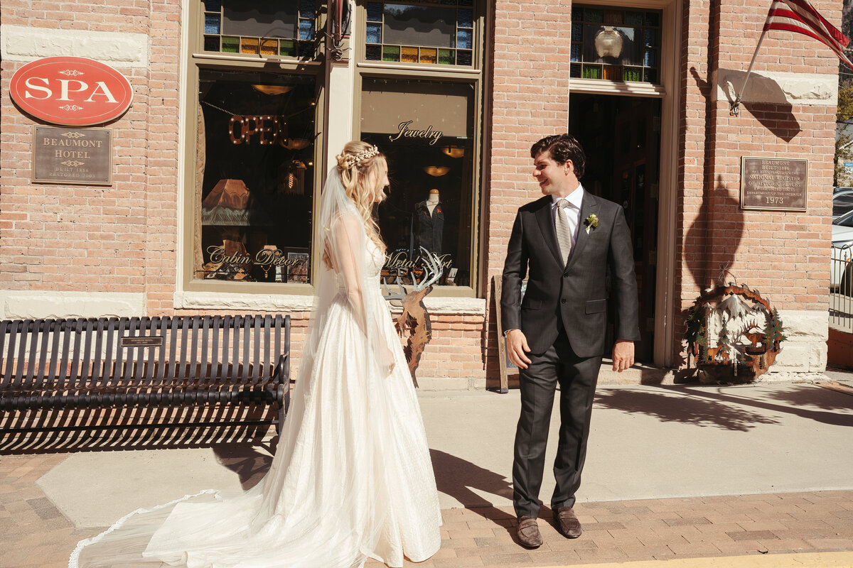 Sam-Murch-Photography-Ouray-Colorado-Summer-Tent-Mountain-Wedding-5