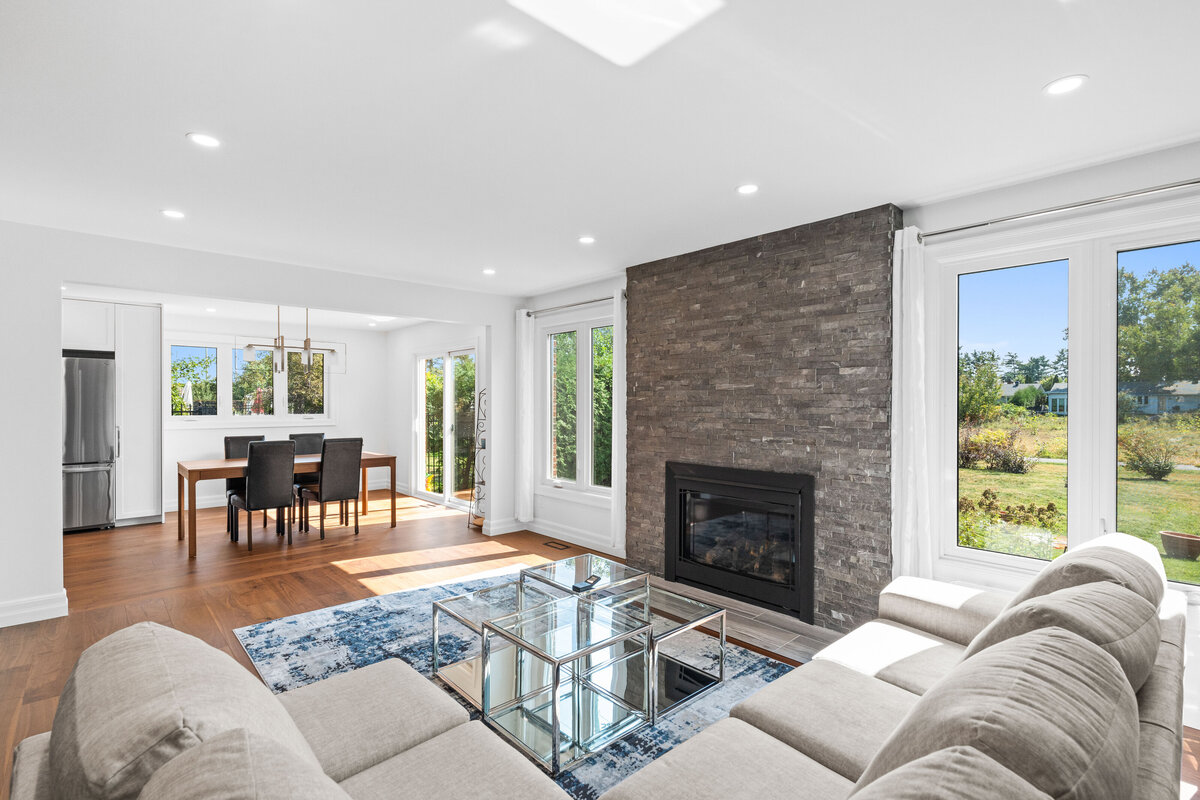 Bright Warm Kitchen Main Floor Reno Urbanomic Interiors (16)