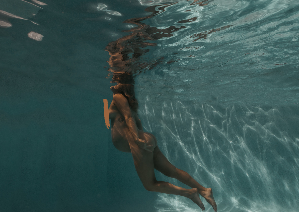 Underwater Maternity Photographer