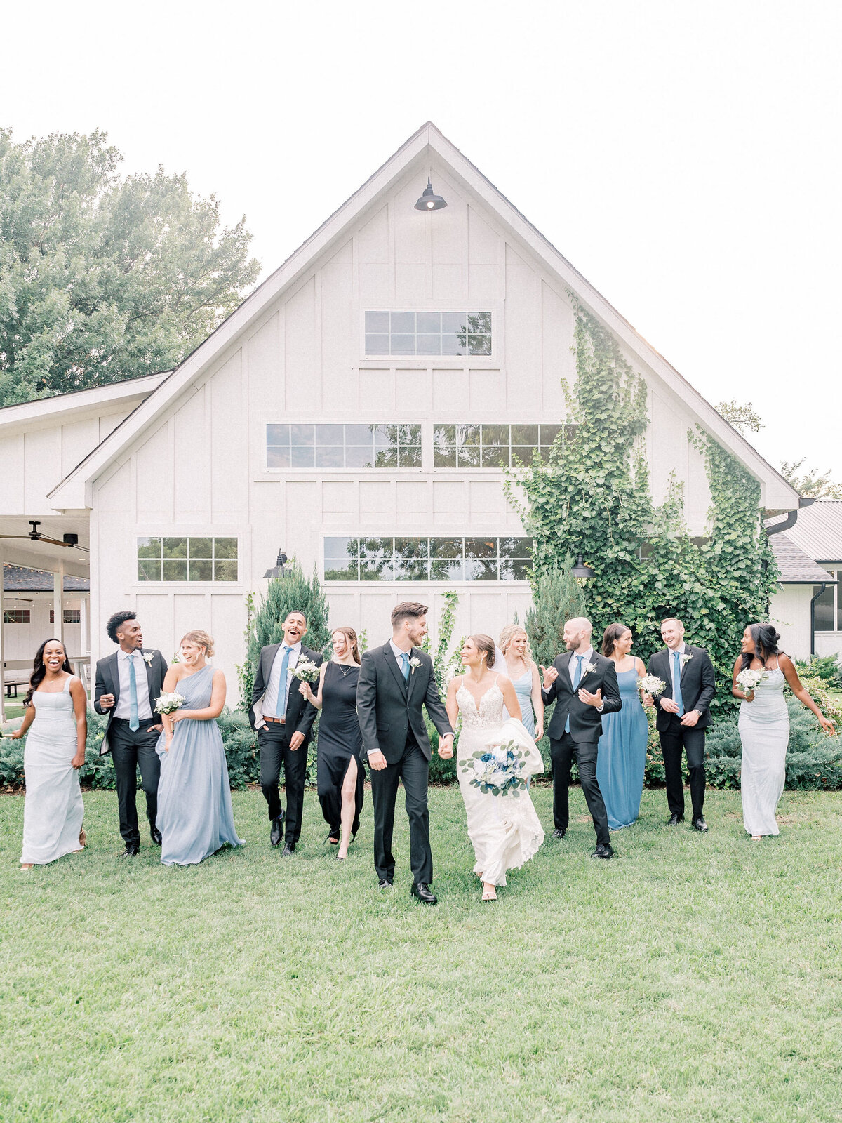 Fort Worth Wedding Photographer  DFW Photographer Rae De Lain Weddings Light and Airy (30)