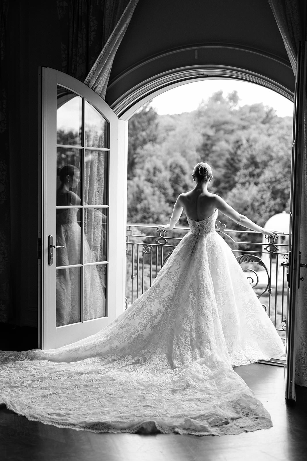 Wedding photography at a Park Chateau wedding in New Jersey.