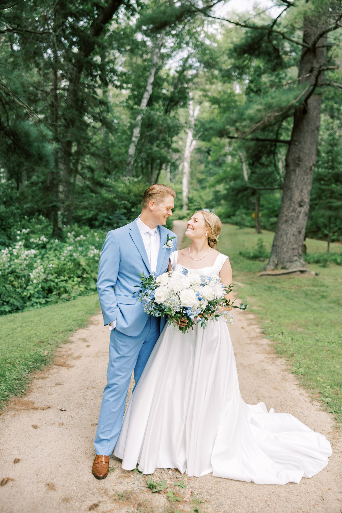 Minneapolis-wedding-photographer-12