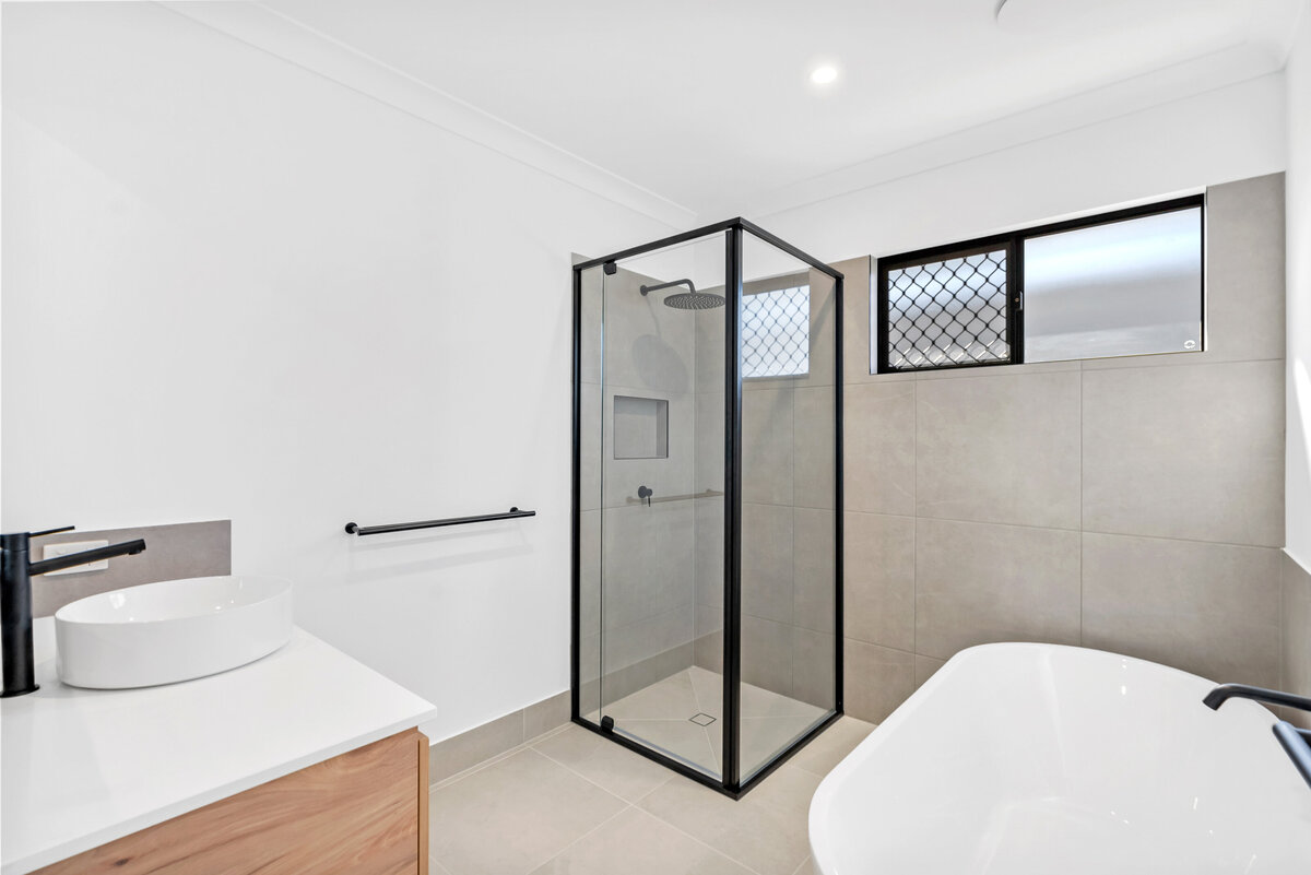 Summer 211 Bathroom