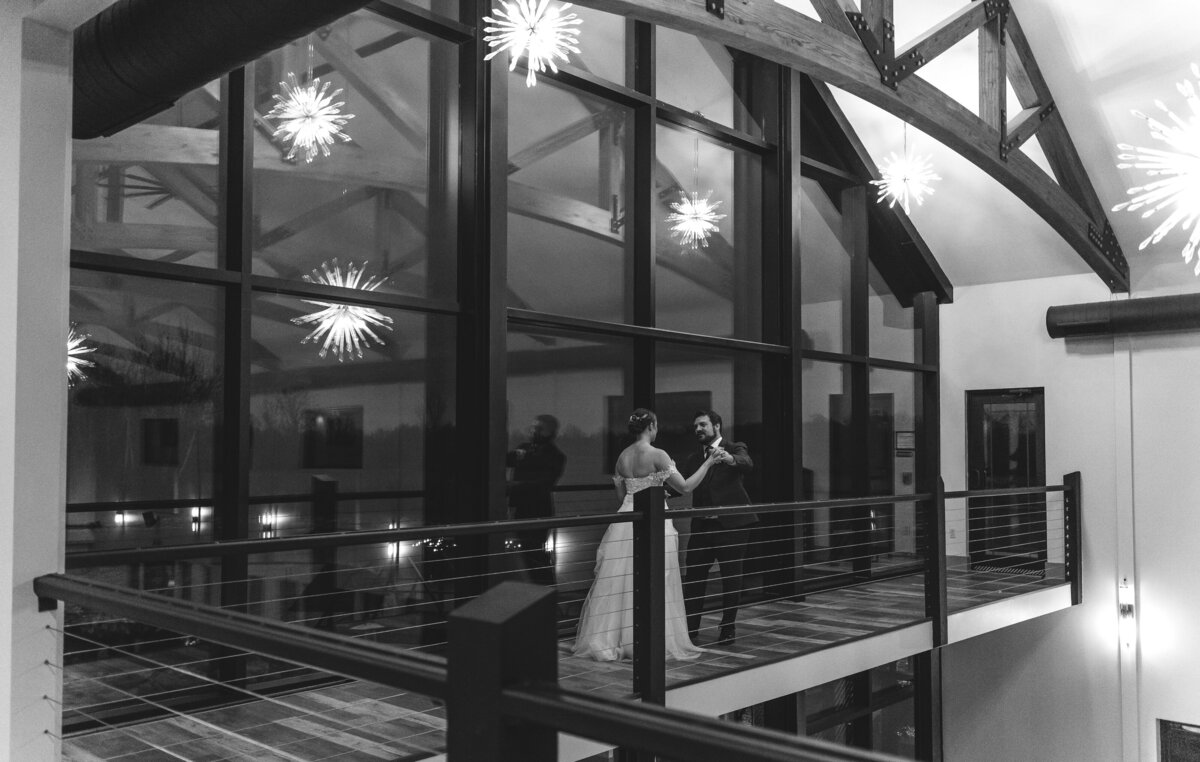 Buffalo, NY Rochester, NY and WNY wedding and engagement photographer. Jessica Stewart Photograpy The Sterling Clarence NY The Timberlodge Clarence NY Weddings
