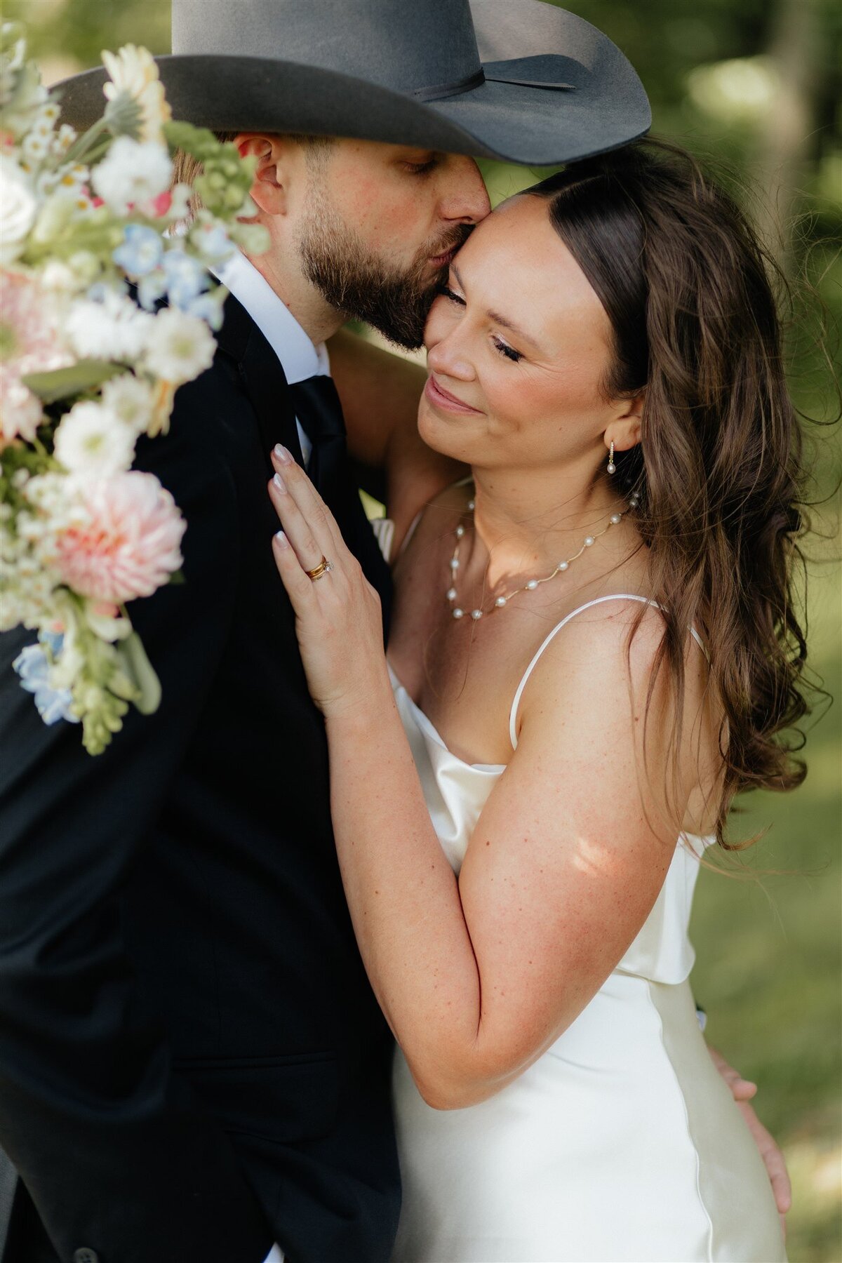 Jamie & Jeremiah Wedding Sneak Peeks-68