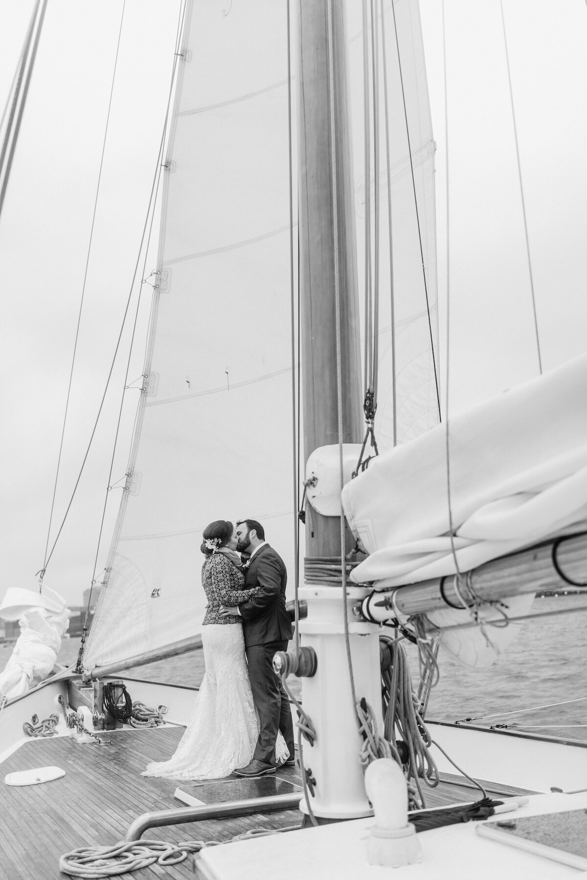 harbor-cruise-line-boston-ma-wedding-carlystorro-28