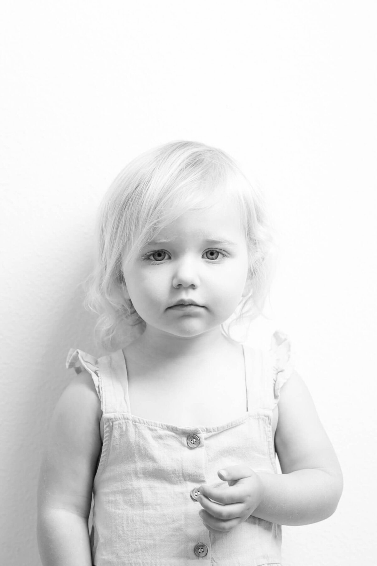 black-and-white-kid-studio-portraits-fort-worth-sibling-photography-27