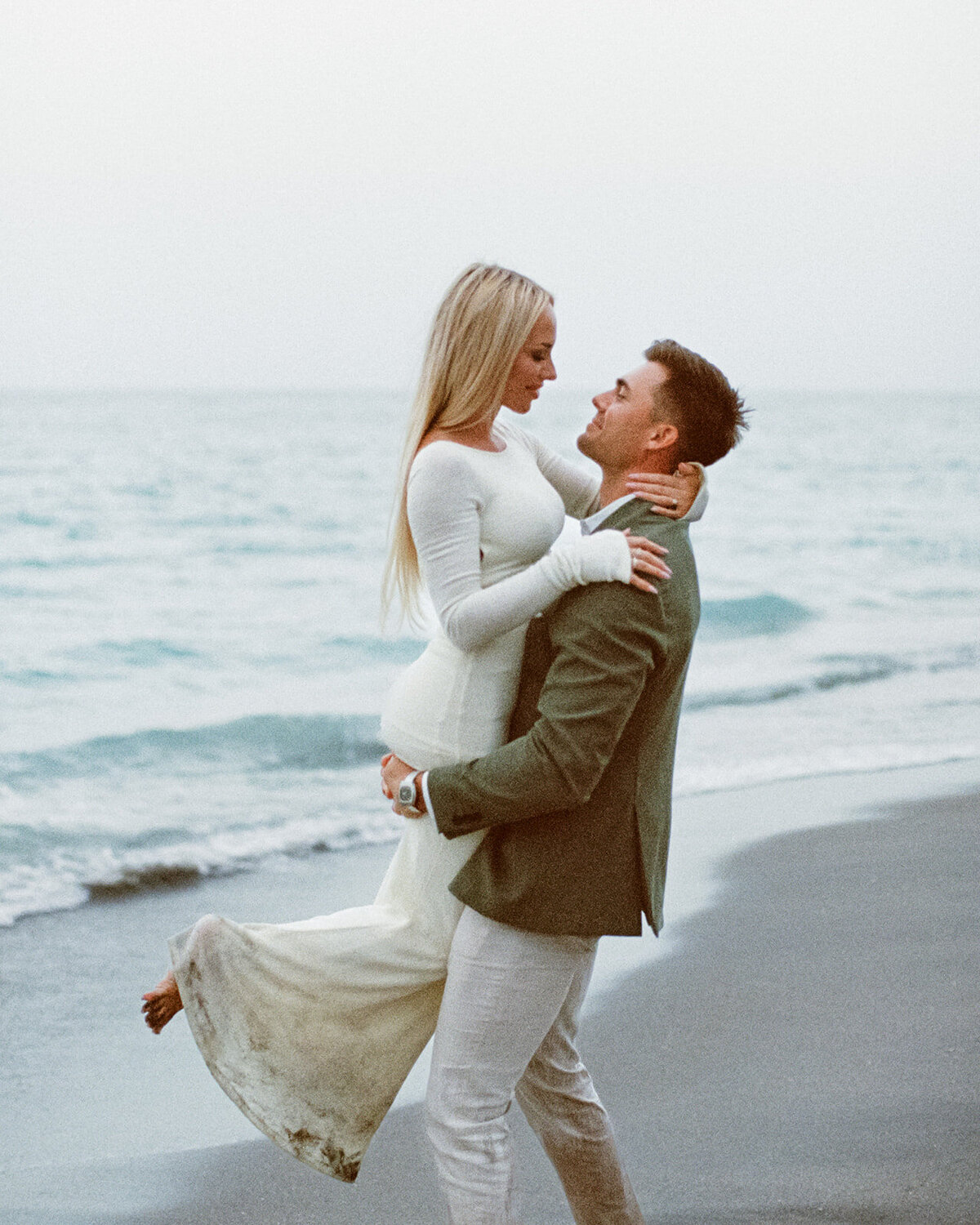 Jupiter Beach Engagement Session_0153