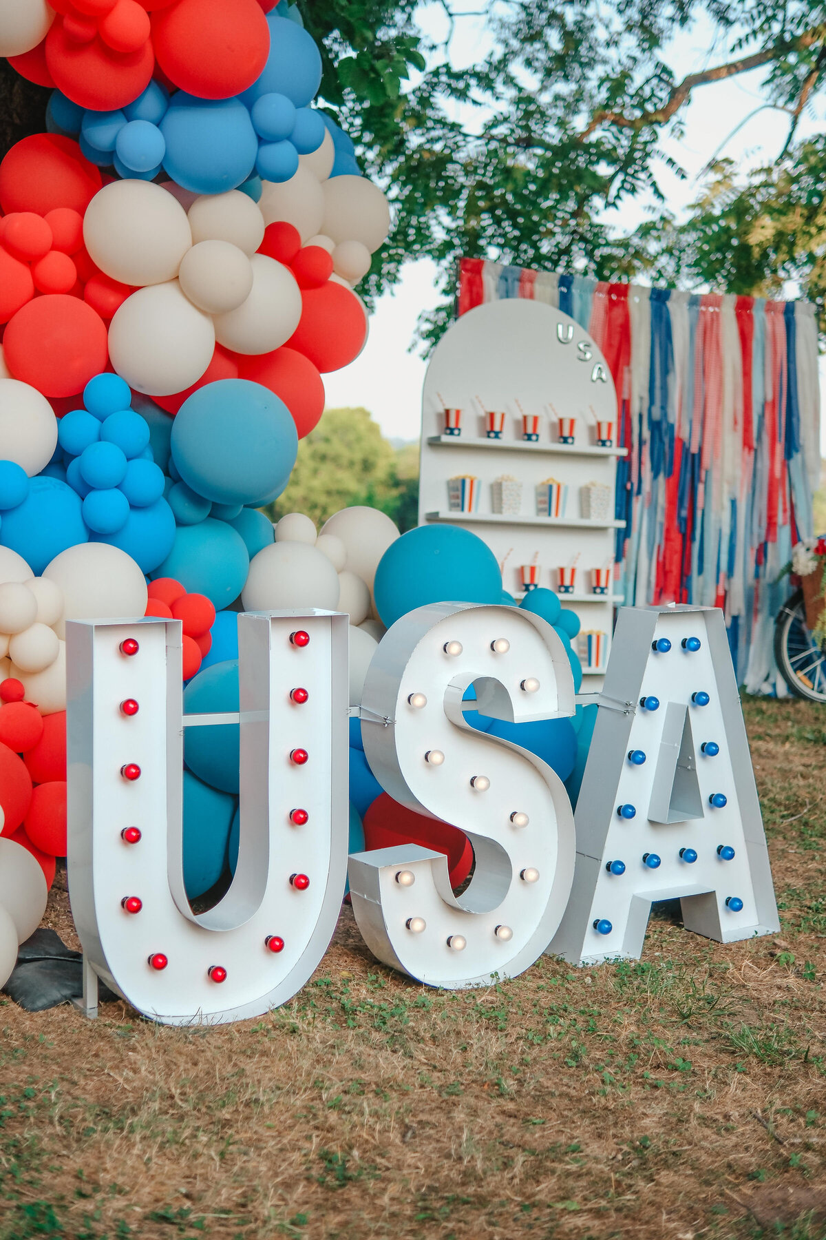 Red-White-and-Cute-Picnic-Chattanoooga-Wedding-and-Event-Planner-Wild-Magnolia-Events-and-Design- (5)