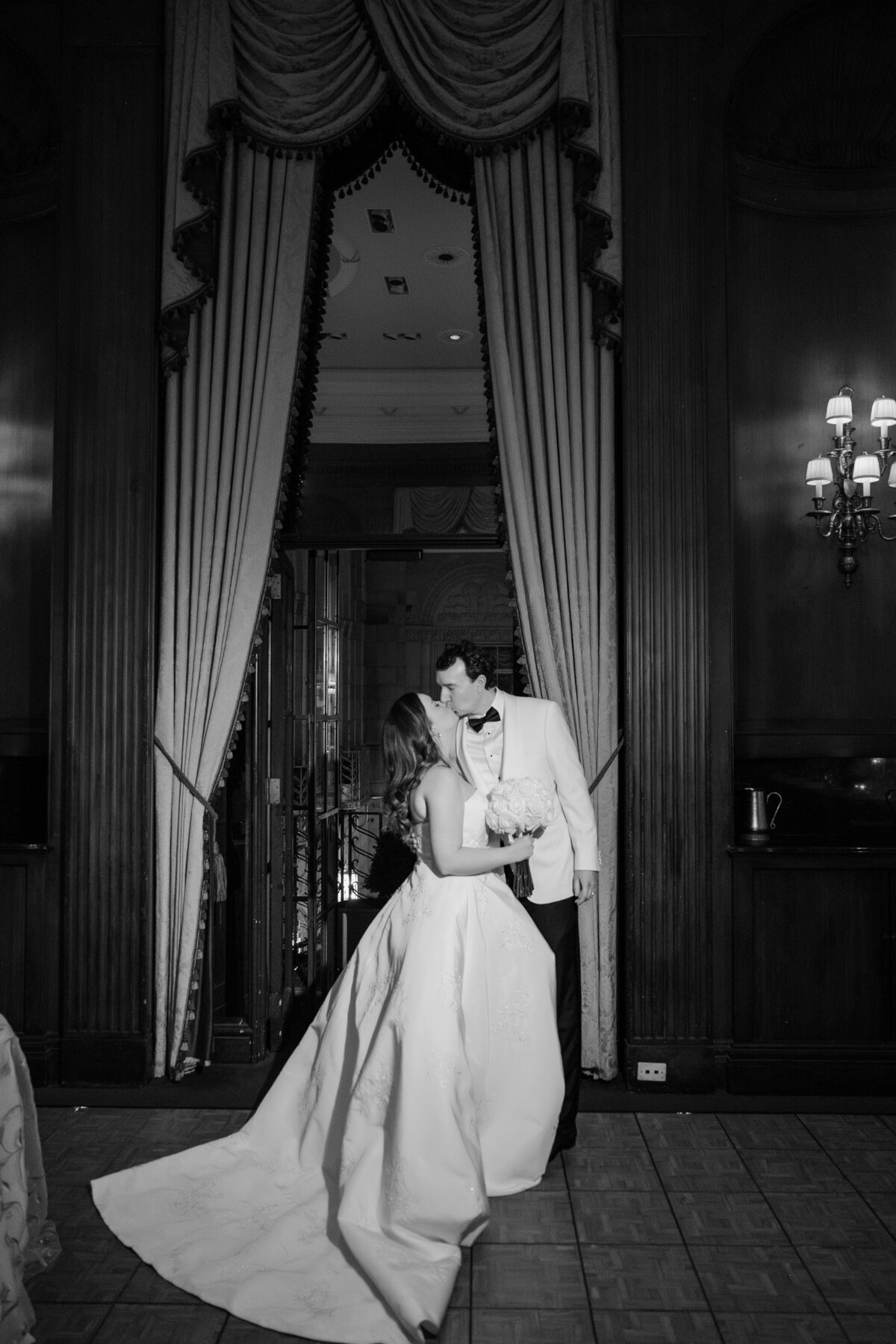 wedding couple in black and white photo at duquesne club