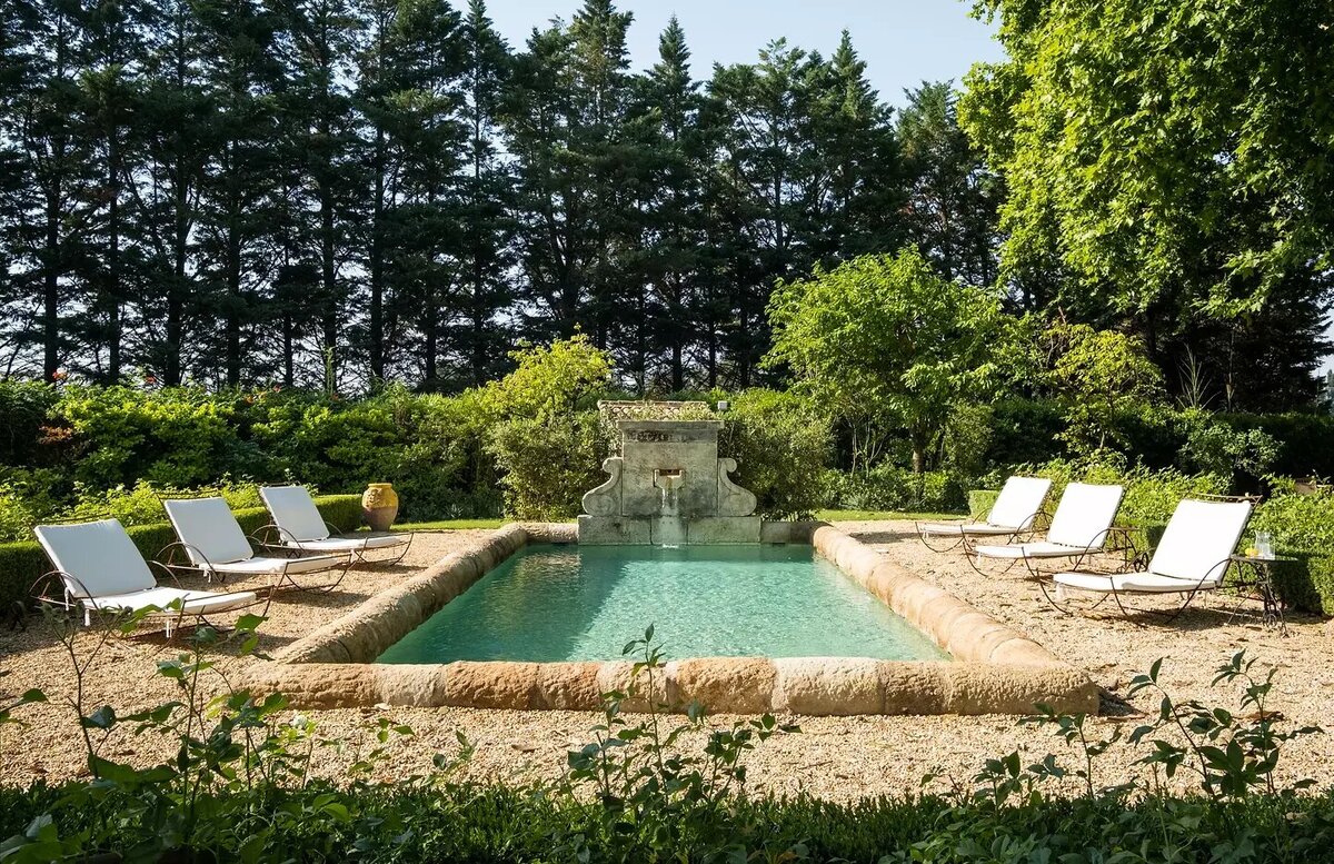 Provence Pool