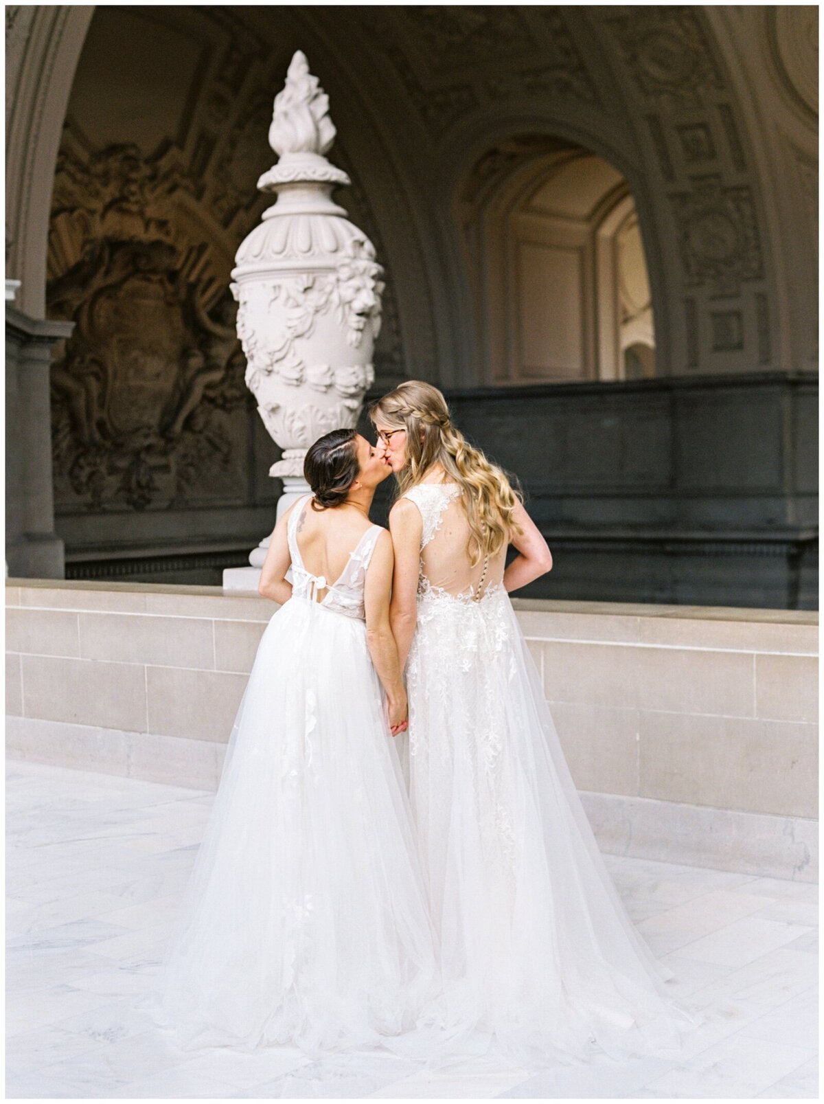 Bri-Adrianna-San-Francisco-City-Hall-Wedding-Cassie-Valente-Photography-0203