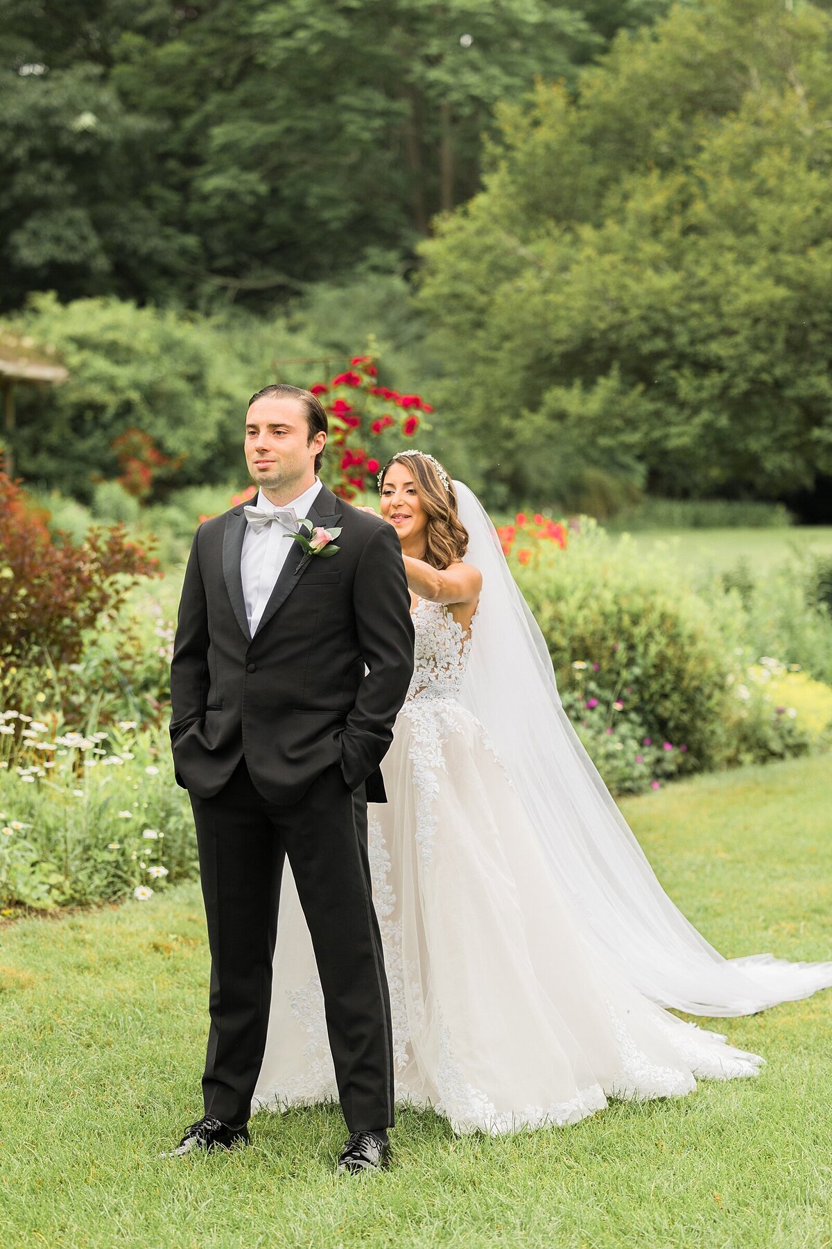 New Jersey Wedding + The Castle at Skylands Manor +  Jewish Wedding + Summer +  Jewish Couples + Jewish Bride + Yael Pachino Photography LLC + Val and Matt_1075
