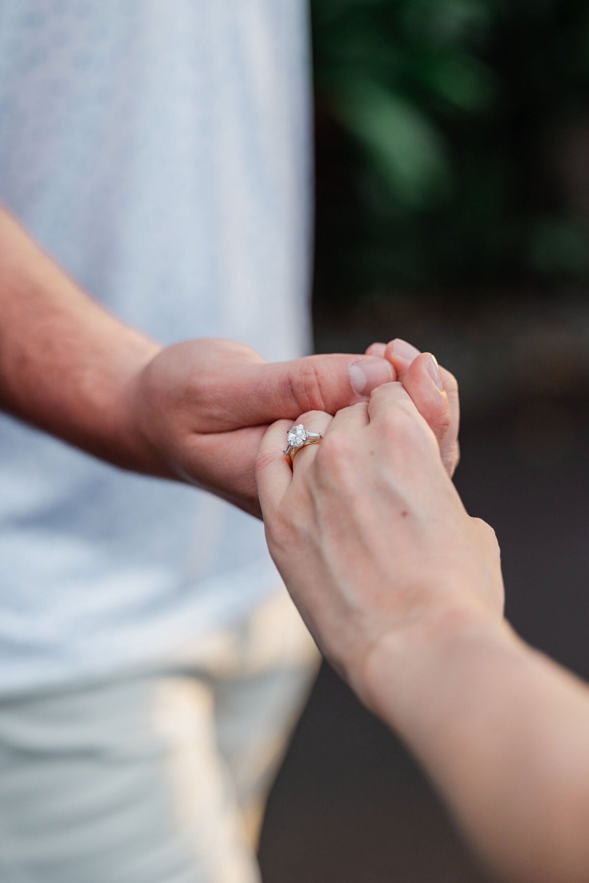 Hawaii-Engagement-Photos-Holualoa-Inn (103)