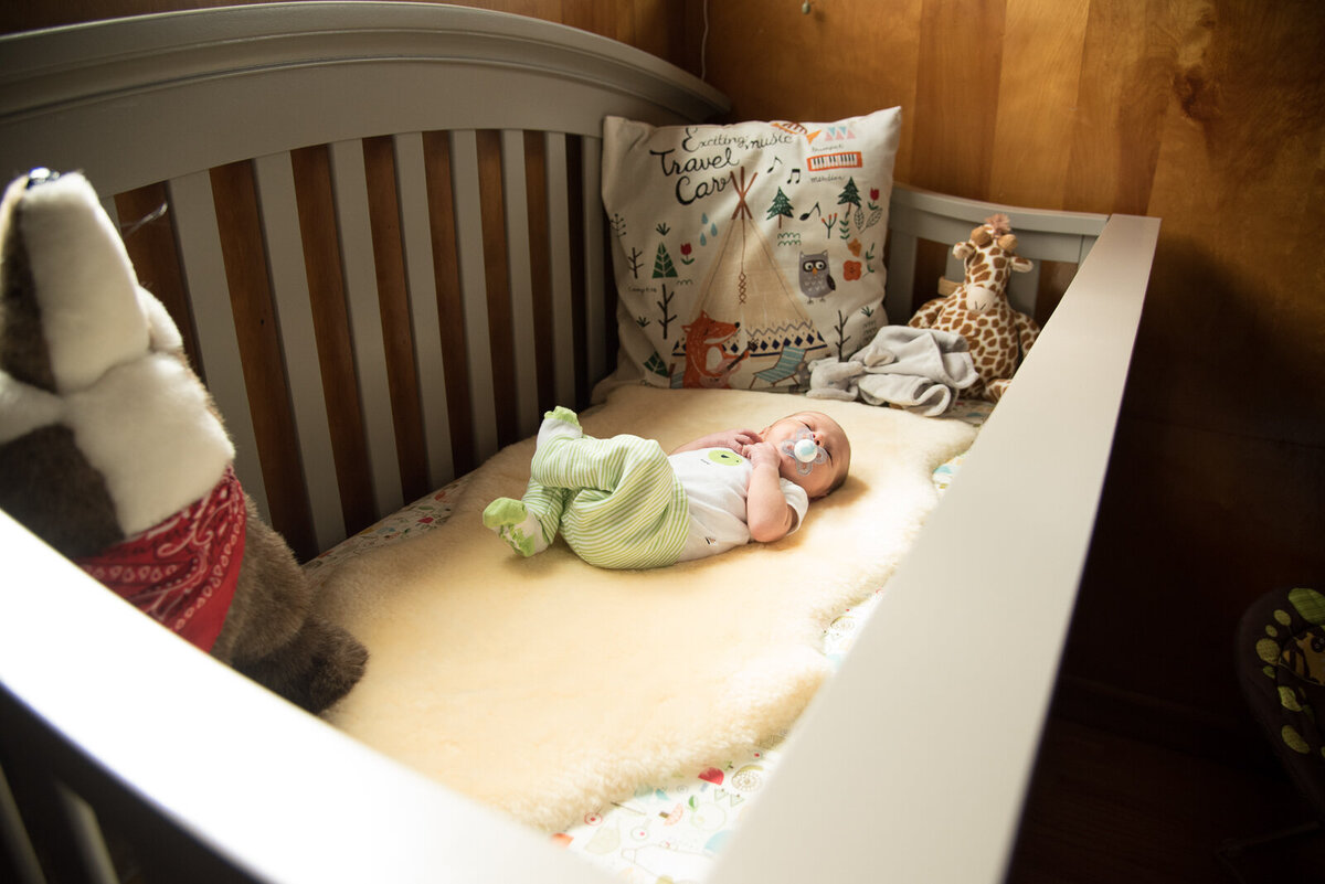 Lifestyle In Home Newborn Photos-5