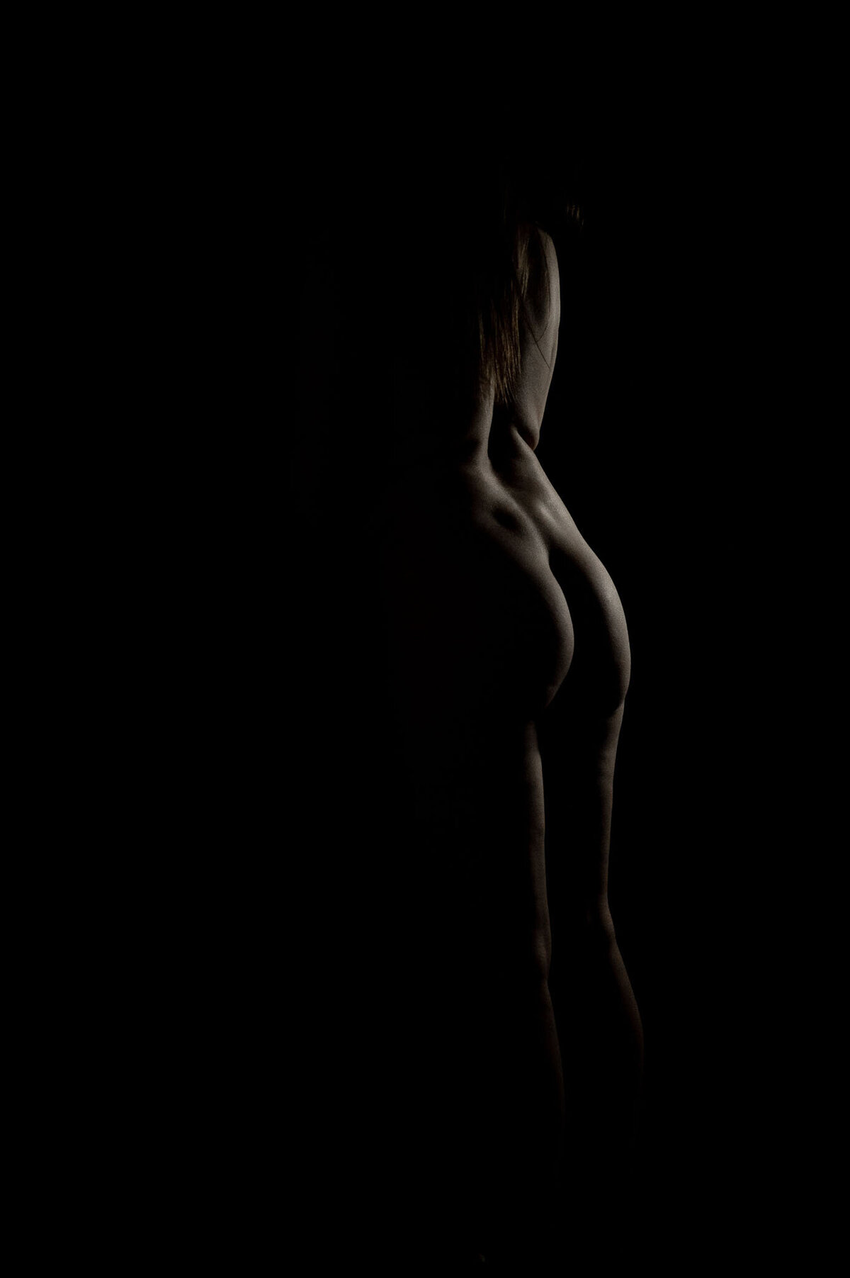 boudoir-naked-silhouette-booty