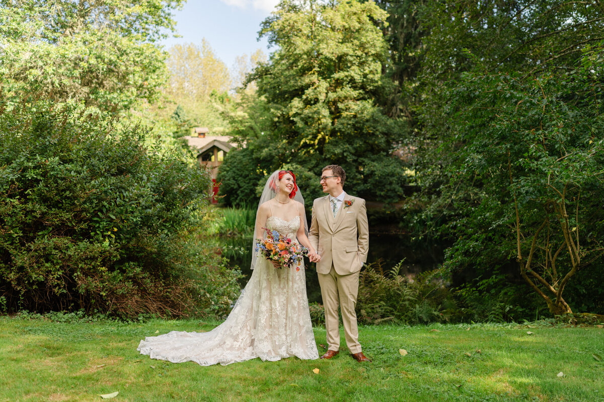 Beau-Lodge-Venue_Bellingham-Wedding-Photographer_Caylie-Mash_MN176