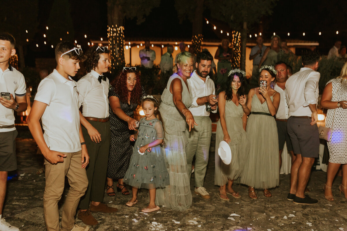 Kellyandsam_kefaloniawedding_dorsetweddingphotographer_lauradeanphotography-116-1