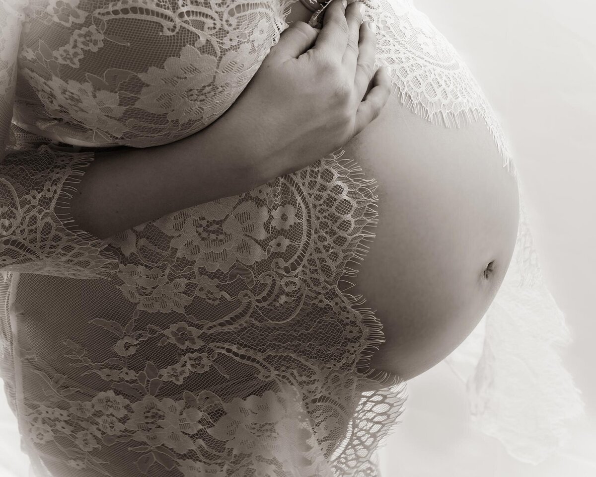 Tally Safdie photography pregnancy photo classy white lace bump