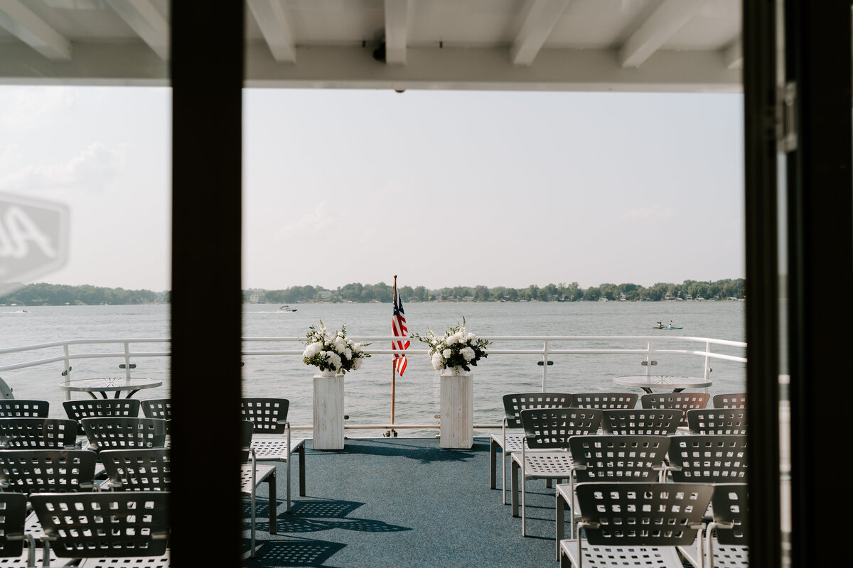 abby-parker-lake-minnetonka-wedding-46