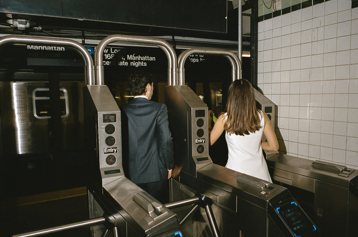 franks-wine-bar-brooklyn-wedding-madeleine-elliott-012