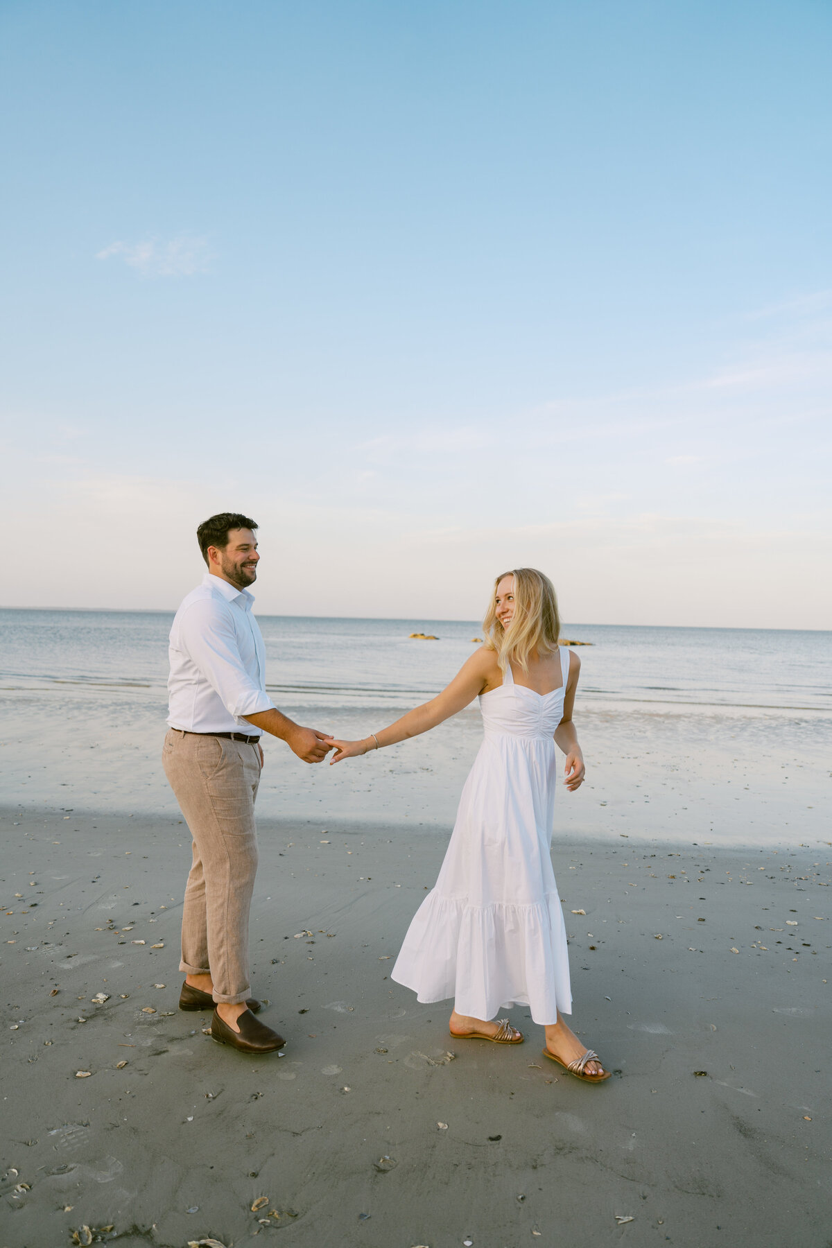 WEDDING PHOTOGRAPHER